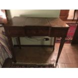 18TH CENTURY DRESSING TABLE-BUREAU