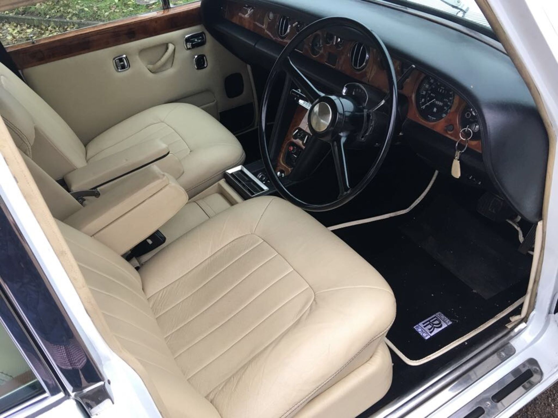 ROLLS ROYCE SILVER SHADOW ONE **£5,000 SPENT ON NEW INTERIOR** - Image 12 of 20