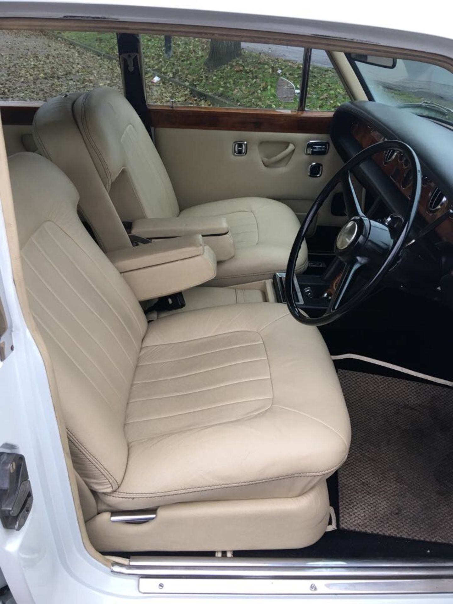 ROLLS ROYCE SILVER SHADOW ONE **£5,000 SPENT ON NEW INTERIOR** - Image 13 of 20