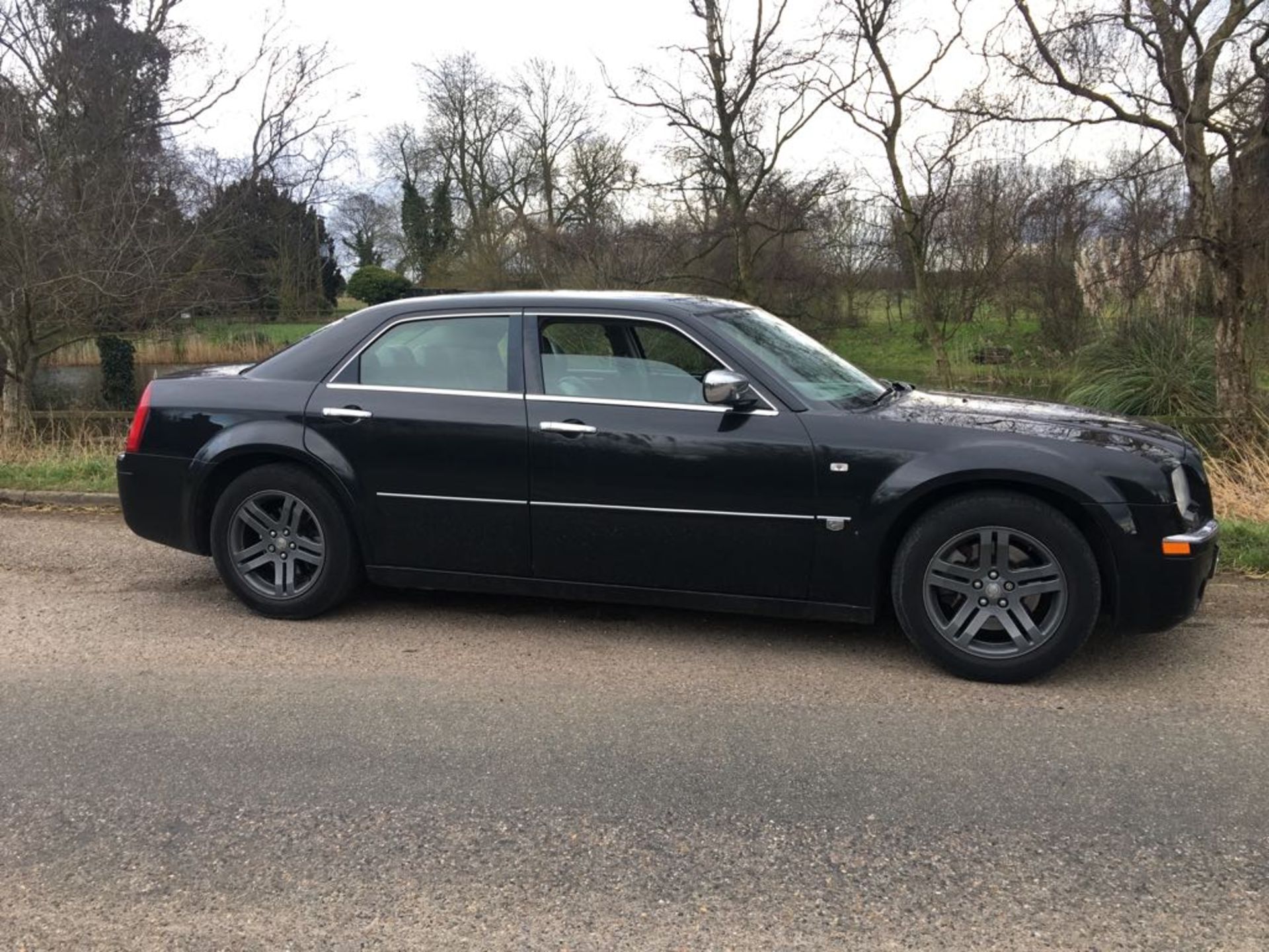 2007 CHRYSLER 300C CRD 4 DOOR SALOON AUTOMATIC - Image 8 of 17