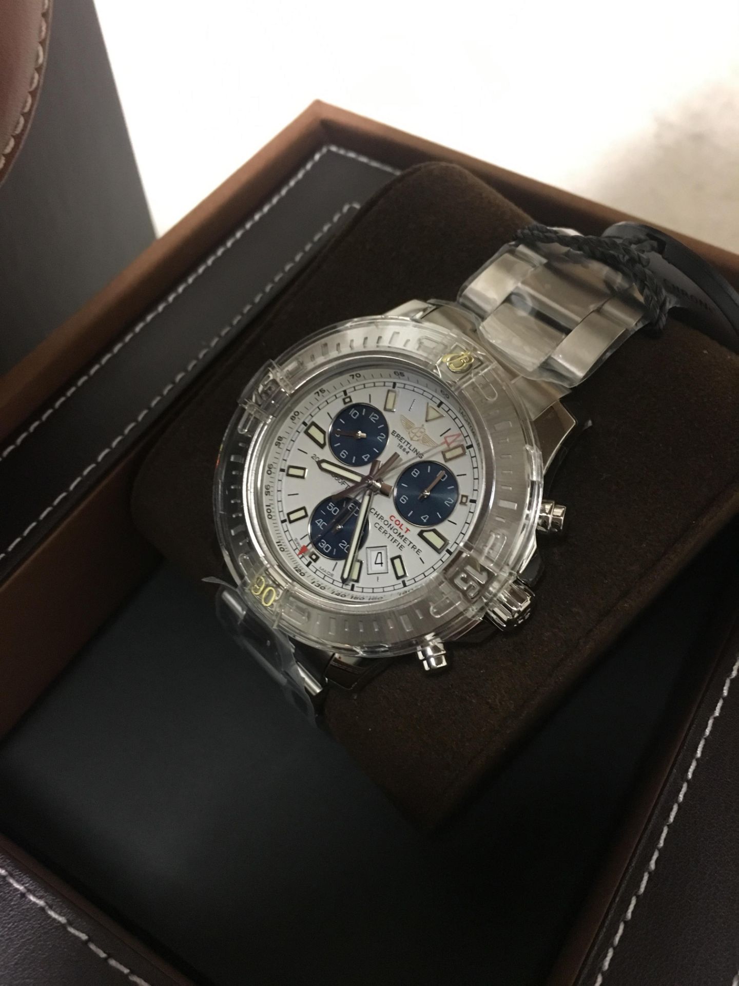 BREITLING COLT CHRONOGRAPH MENS WATCH **NEW** - Image 6 of 8