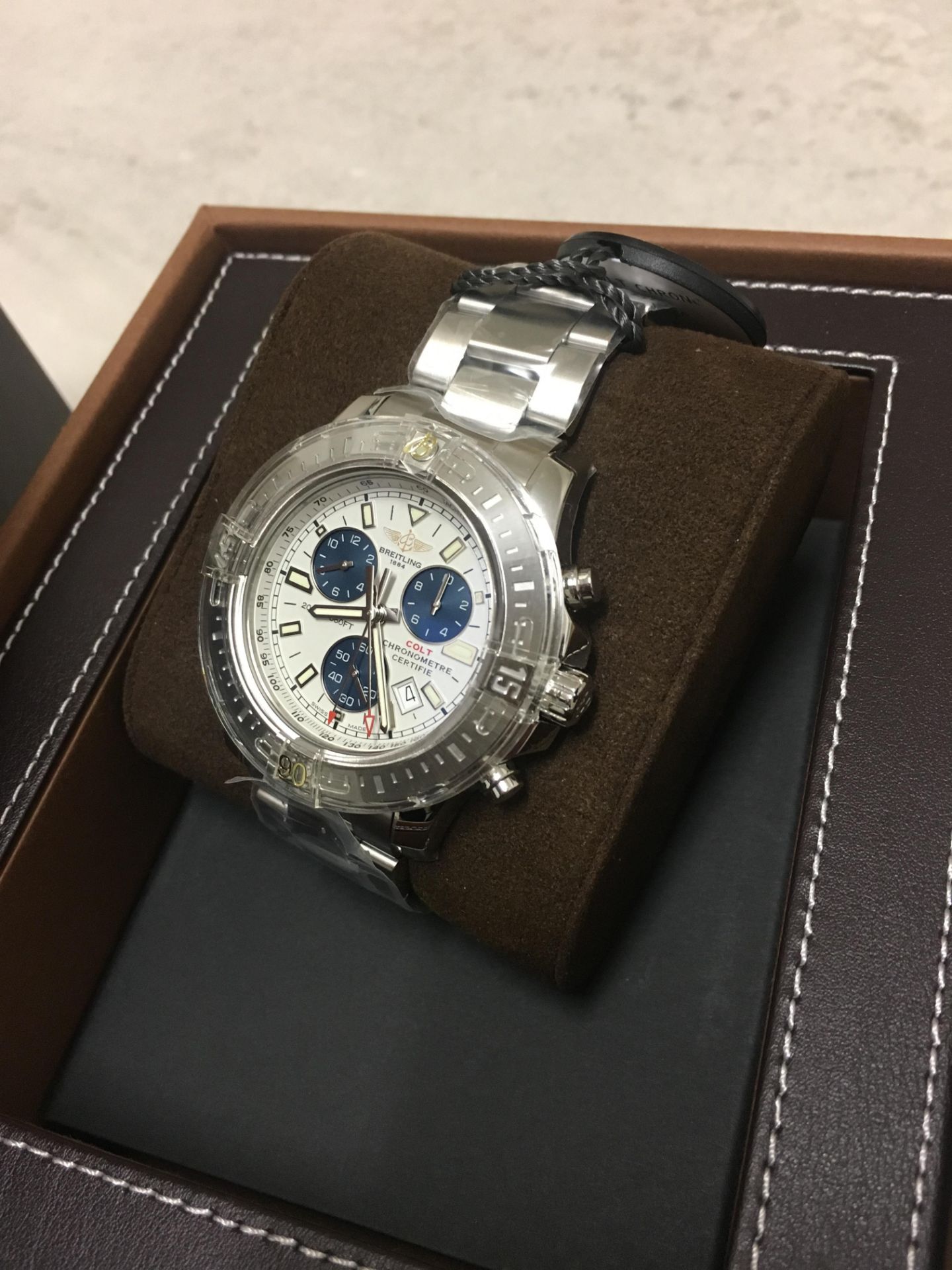 BREITLING COLT CHRONOGRAPH MENS WATCH **NEW** - Image 4 of 8