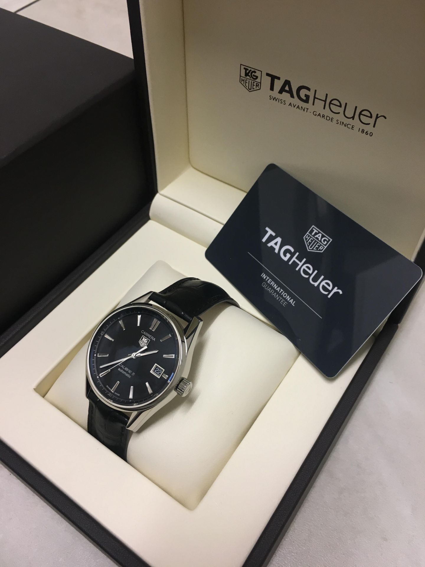 TAG HEUER CARRERA CALIBRE 5 AUTOMATIC: STRIKING AND REFINED **NEW**