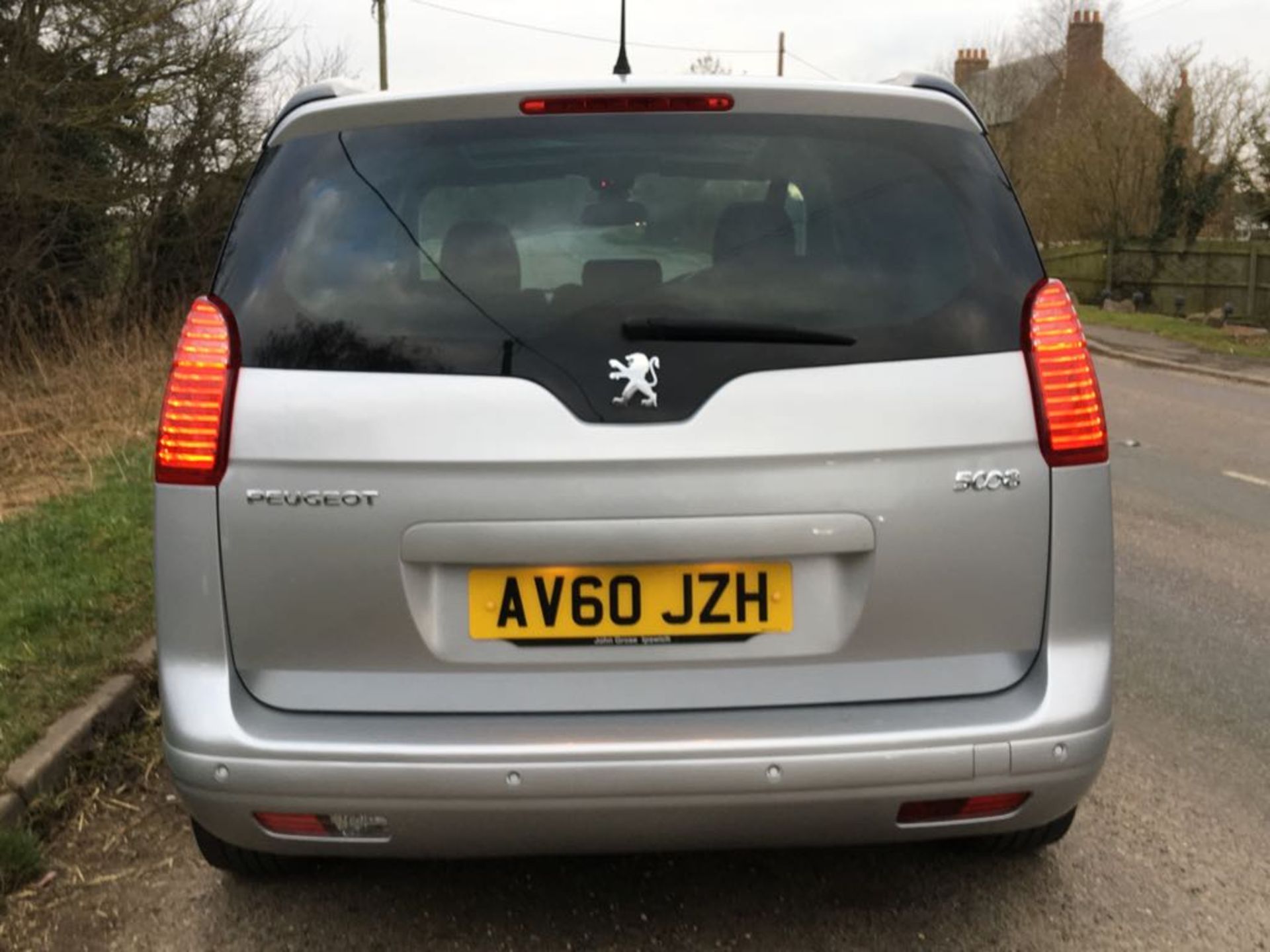 2010 PEUGEOT 5008 EXCLUSIVE HDI AUTO **7 SEATER** - Image 10 of 24