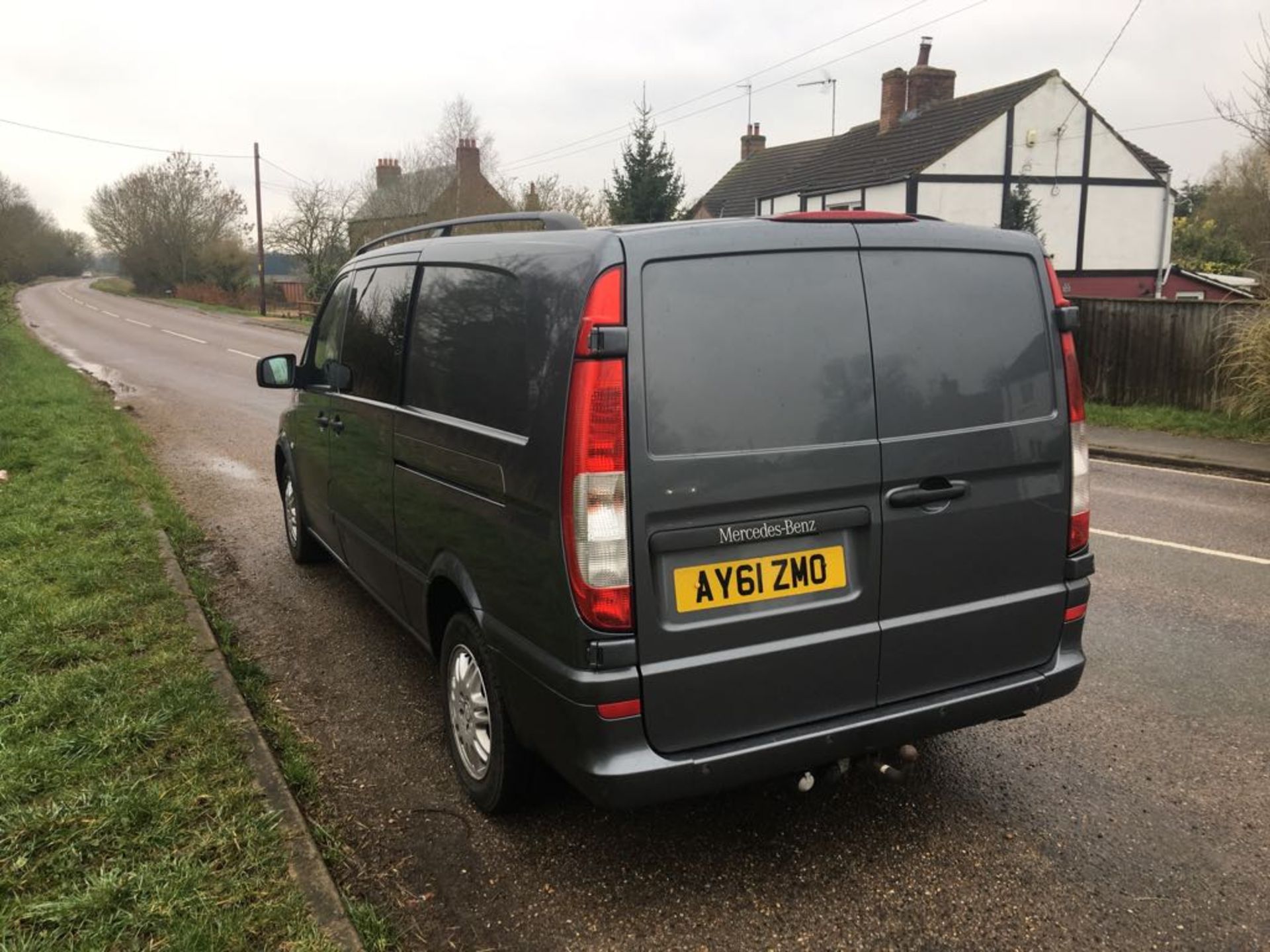 MERCEDES BENZ VITO 116 CDI DUALINER AUTO **6 SEATER** - Image 4 of 19