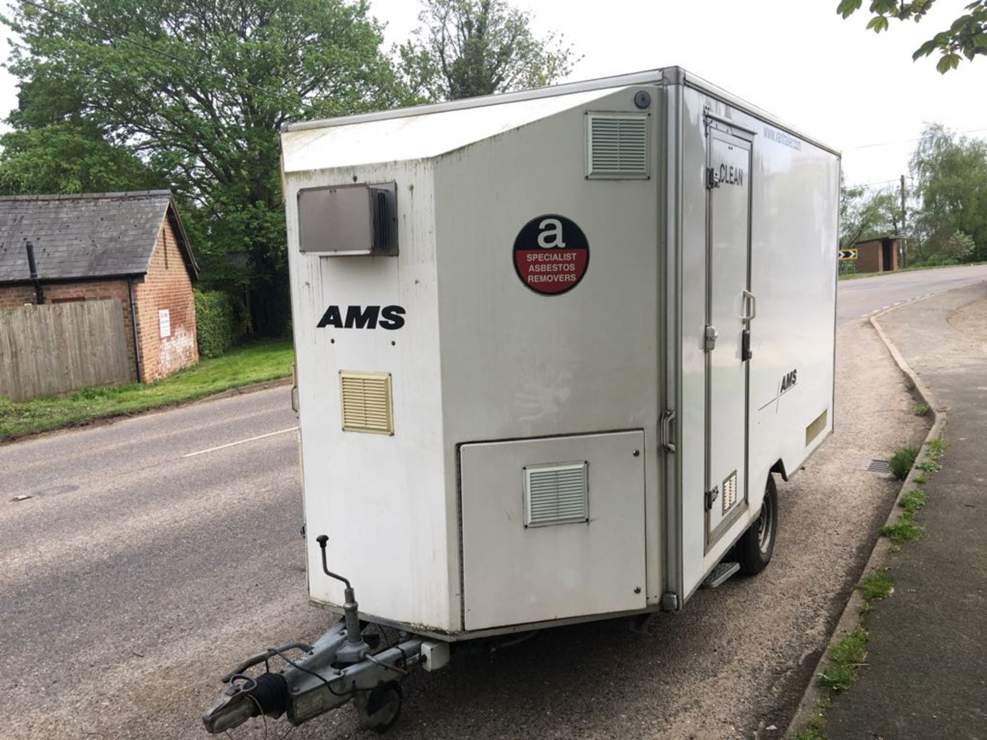 MOBILE TRAILER AMS TWIN SHOWER DECONTAMINATION UNIT AND CHANGING ROOMS - Image 3 of 27
