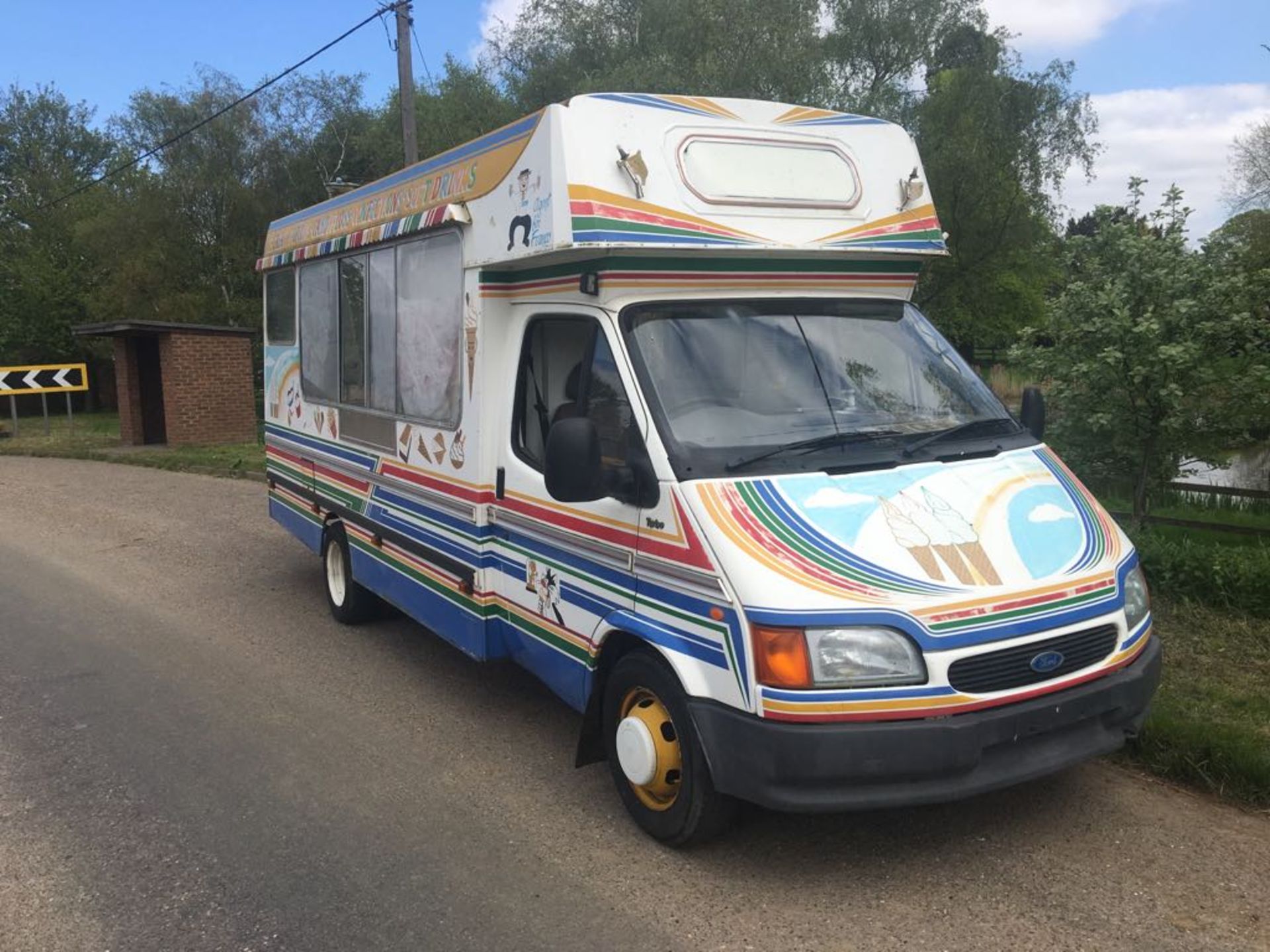 FORD ICE CREAM TRANSIT 190D LWB