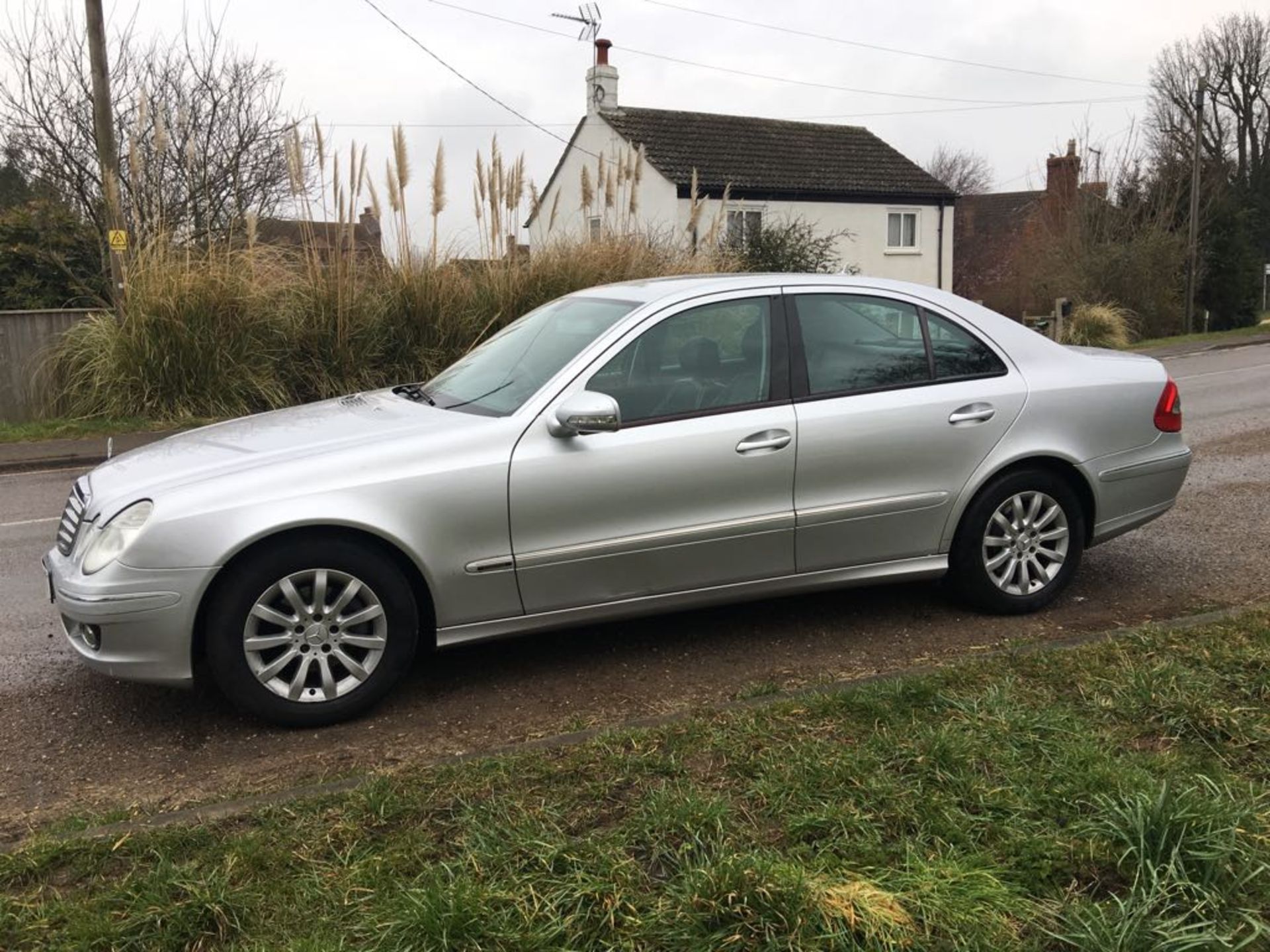 2007 MERCEDES BENZ E320 CDI ELEGANCE AUTO - Image 8 of 16