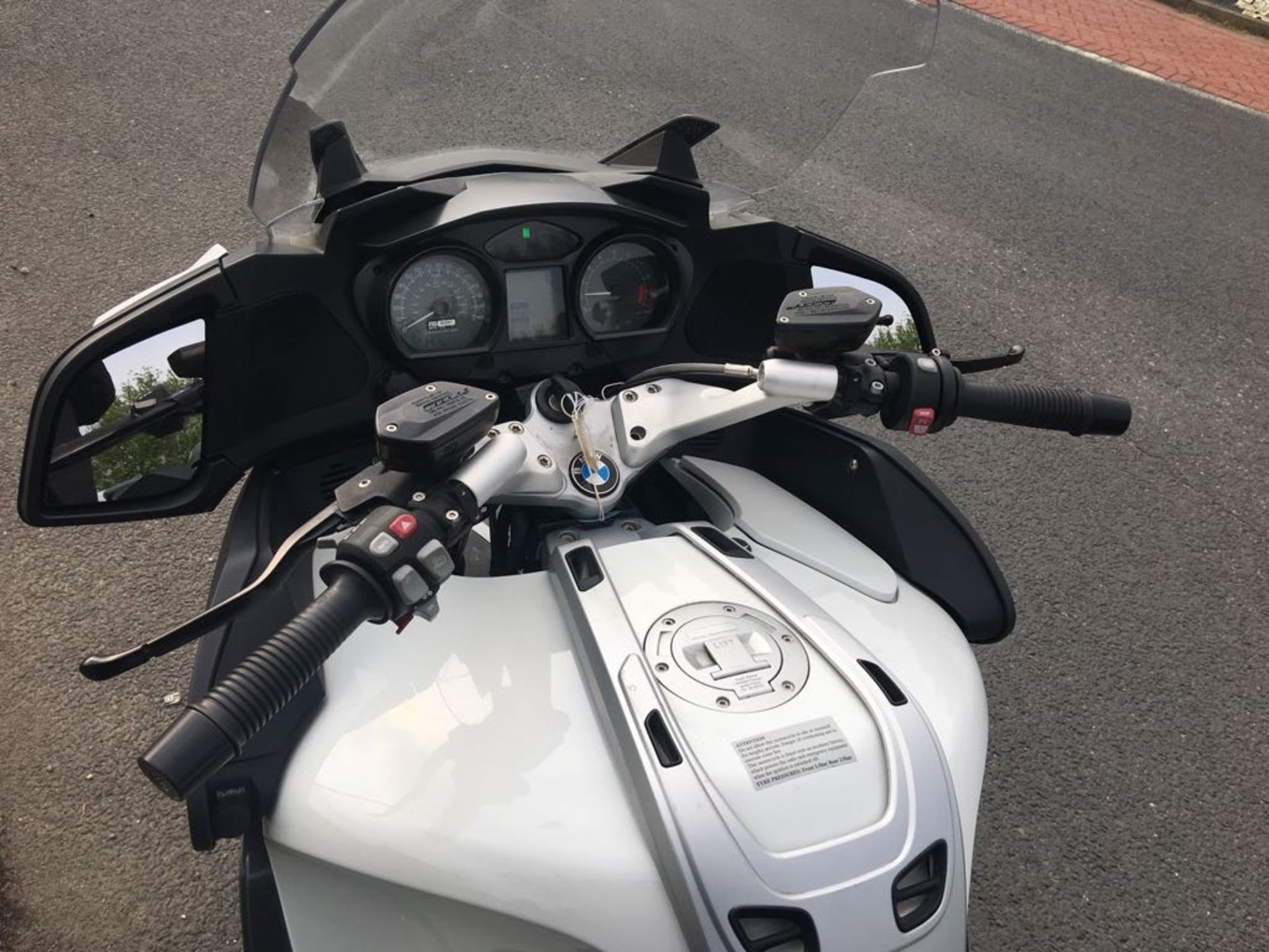 2014 BMW R1200 RT MU **EX AUTHORITY** - Image 6 of 10