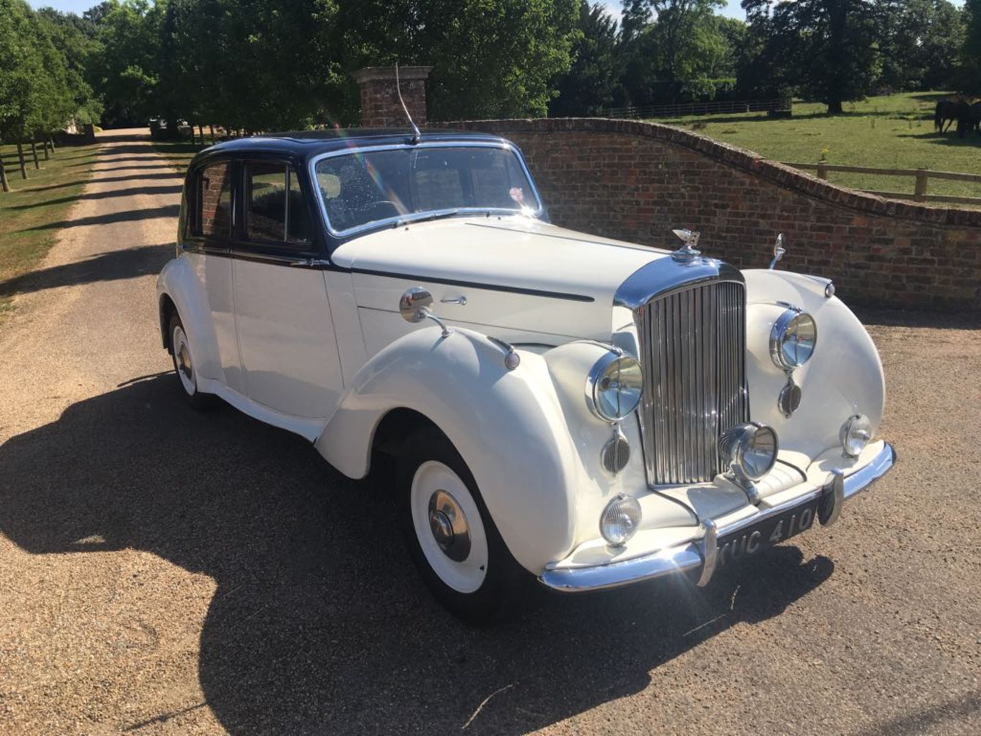 1949 BENTLEY MK6 4.3 MANUAL