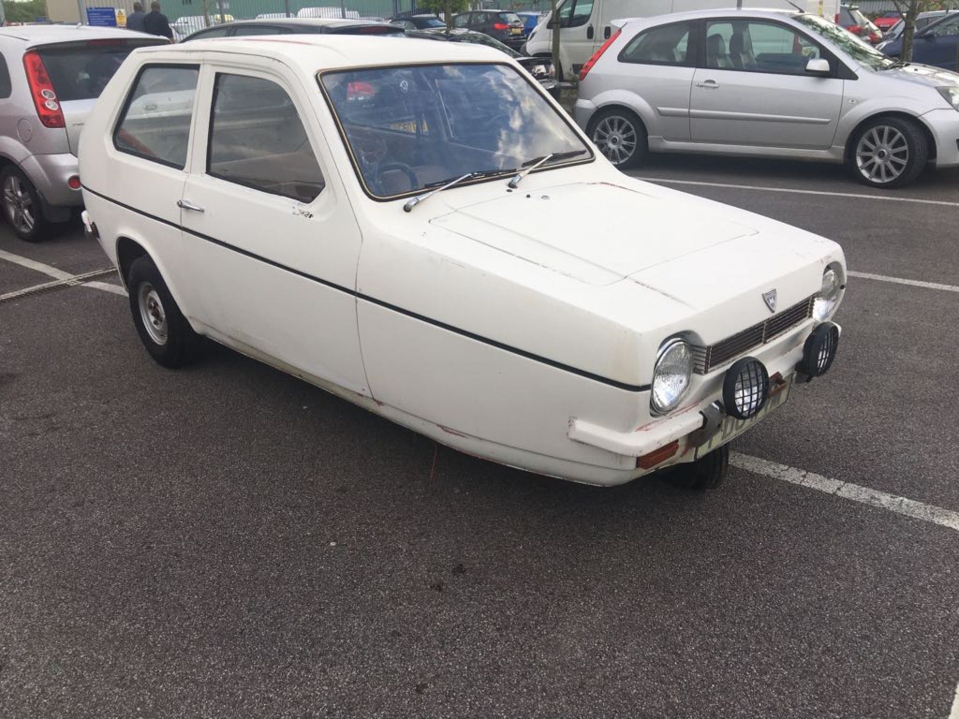 RELIANT SUPER ROBIN