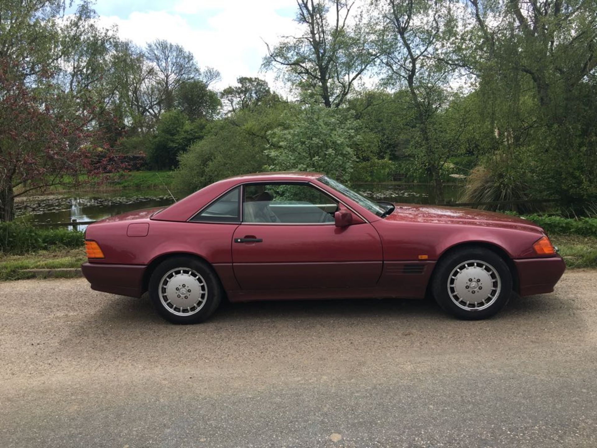 1990 MERCEDES BENZ 300SL AUTO - Image 4 of 37