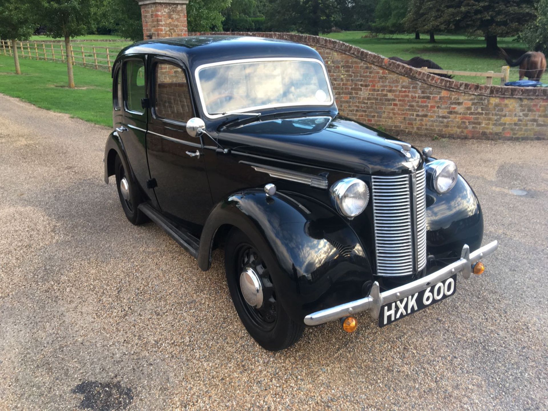 1946 AUSTIN 8 - Image 2 of 39