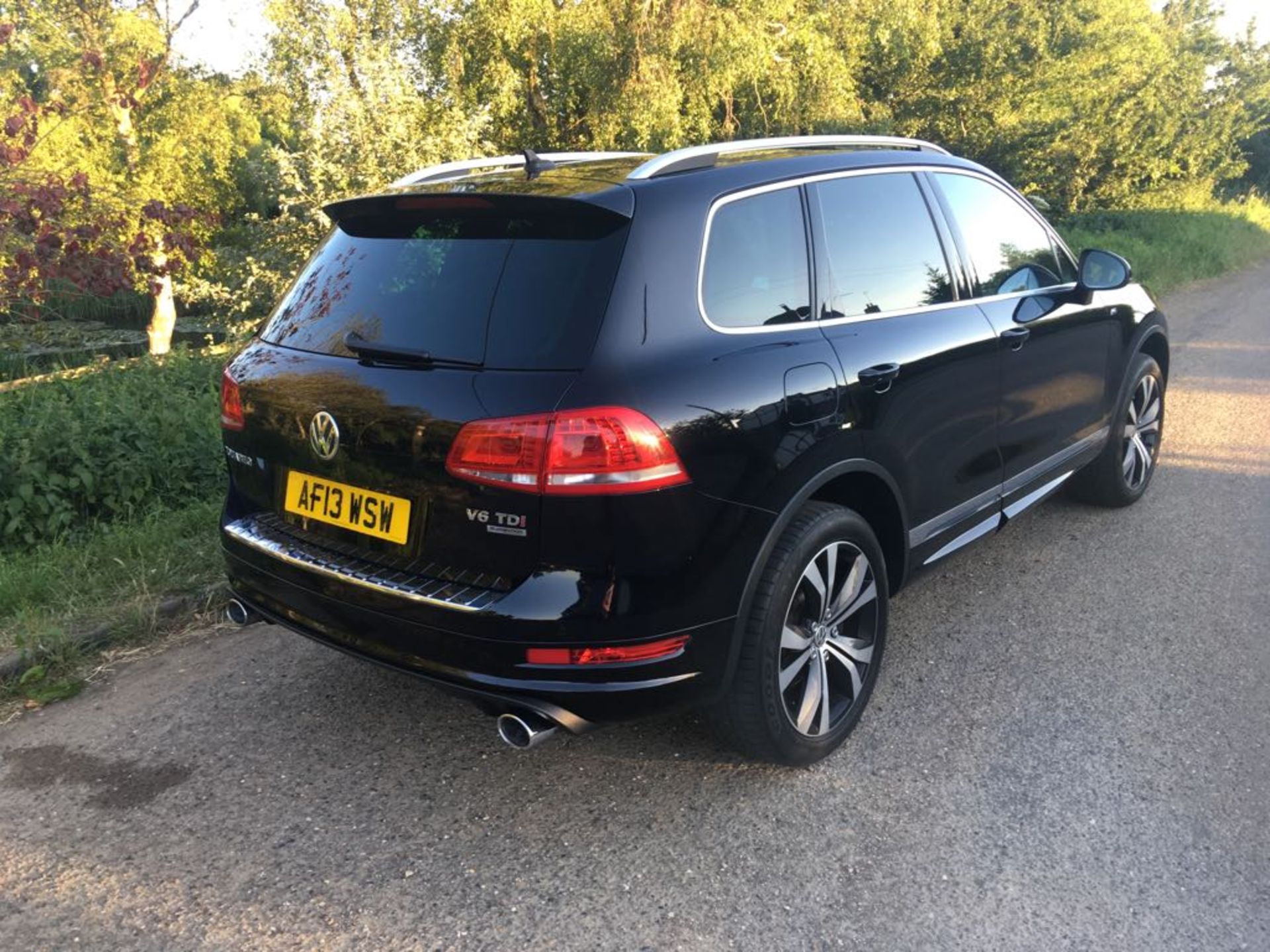 2013 VOLKSWAGEN TOUAREG 3.0 V6 R LINE AUTO **PANORAMIC ROOF** - Image 8 of 23