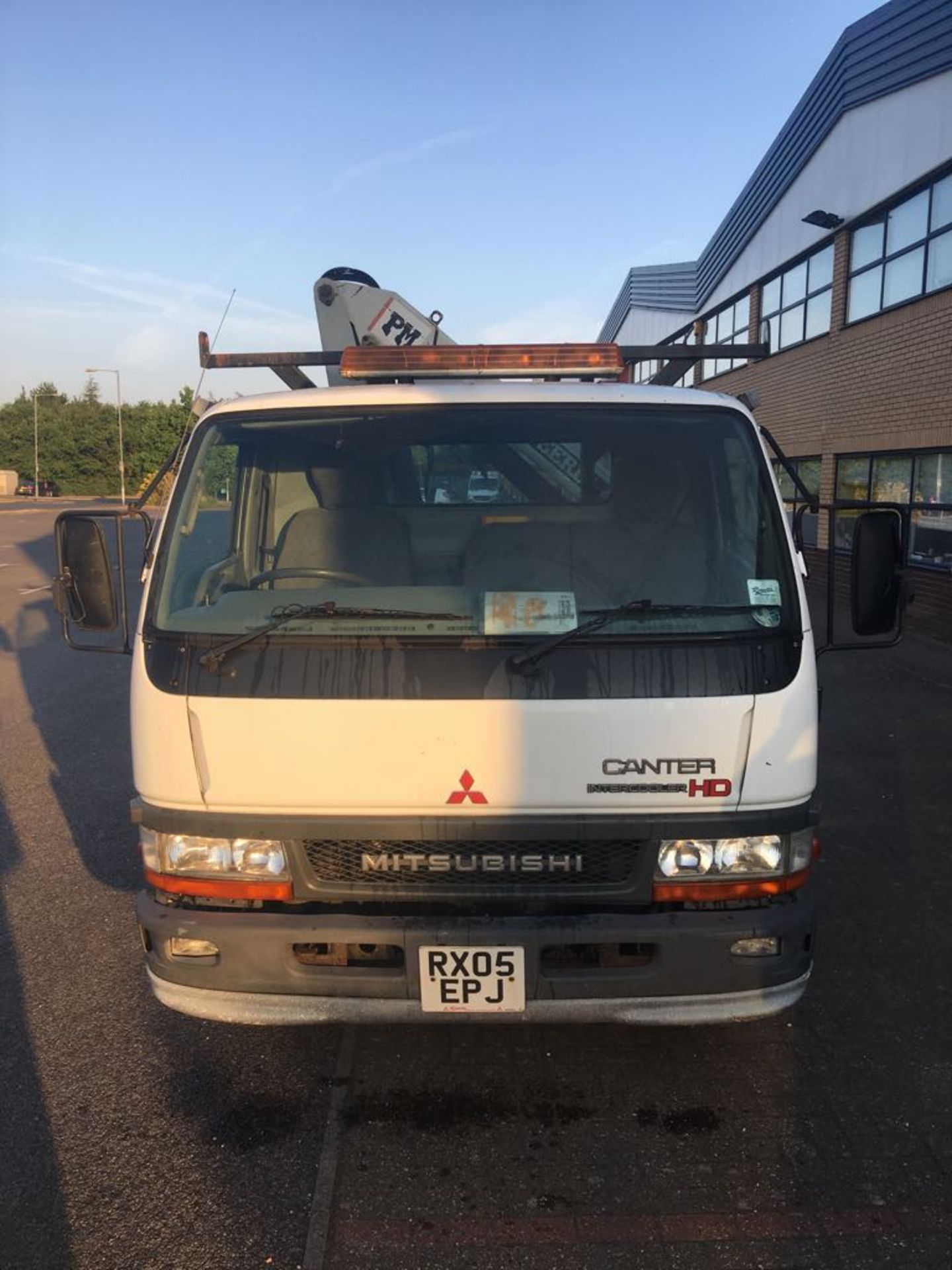 2005 MITSUBISHI CANTER 75 HIAB TRUCK HGV - Image 3 of 18