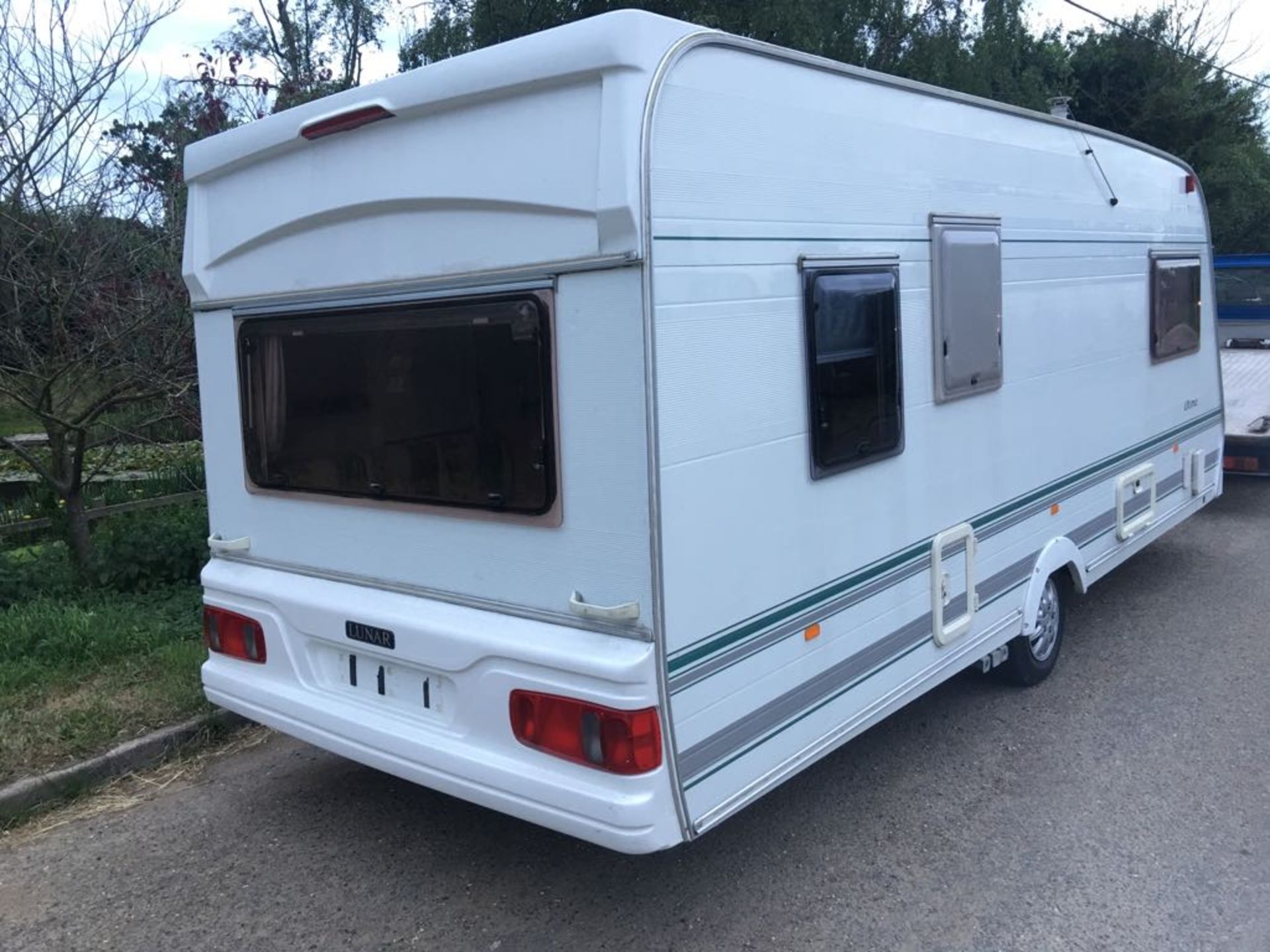 2000 LUNAR ULTIMA CARAVAN 5 BERTH - Image 5 of 19