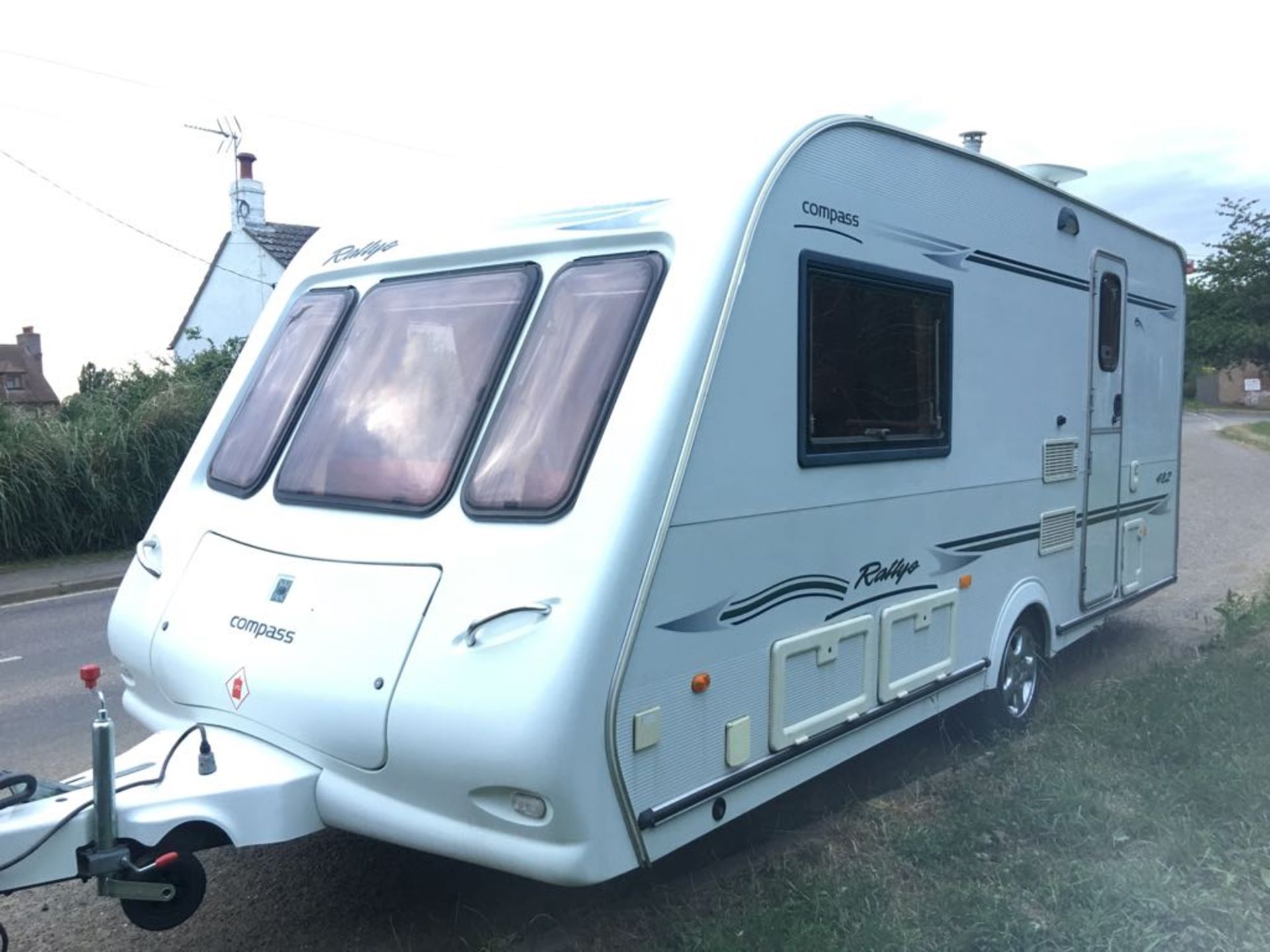 2003 COMPASS RALLYE 482 CARAVAN 2 BERTH - Image 2 of 24