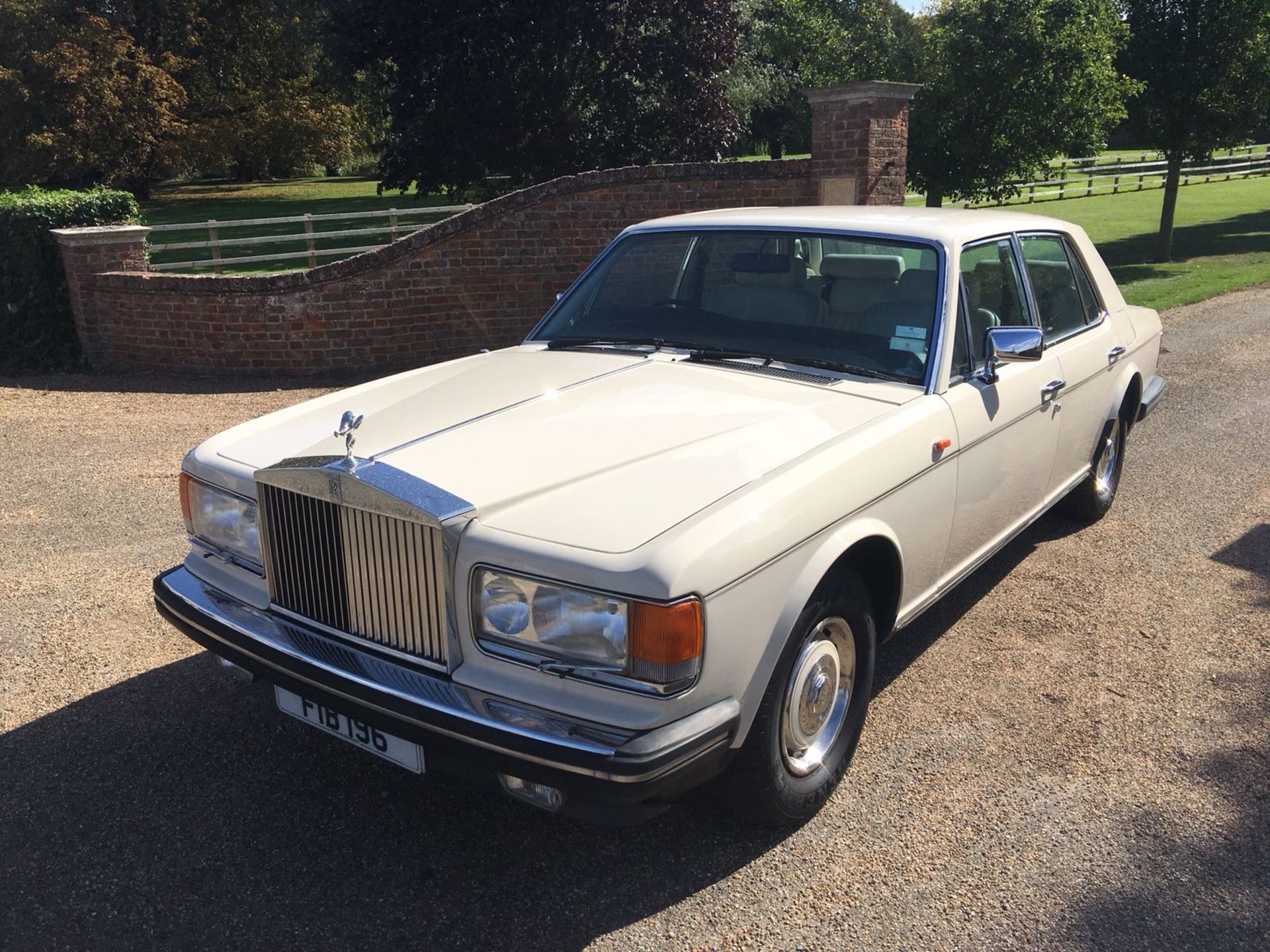 1982 ROLLS ROYCE SILVER SPIRIT AUTO - Bild 2 aus 42