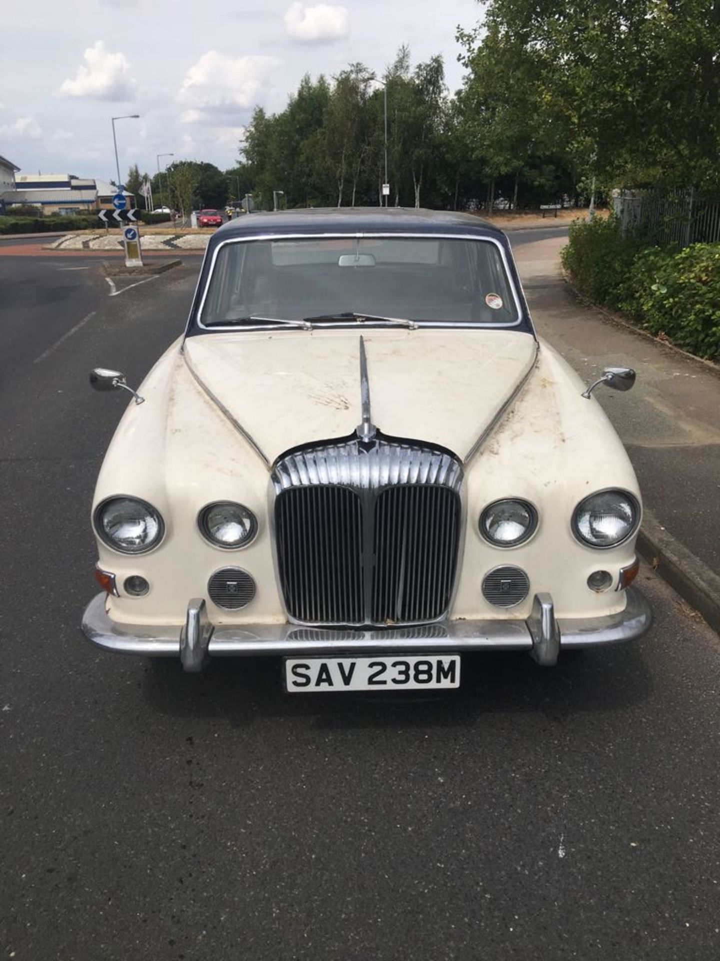 1974 DAIMLER DS420 LIMOUSINE - Image 3 of 16