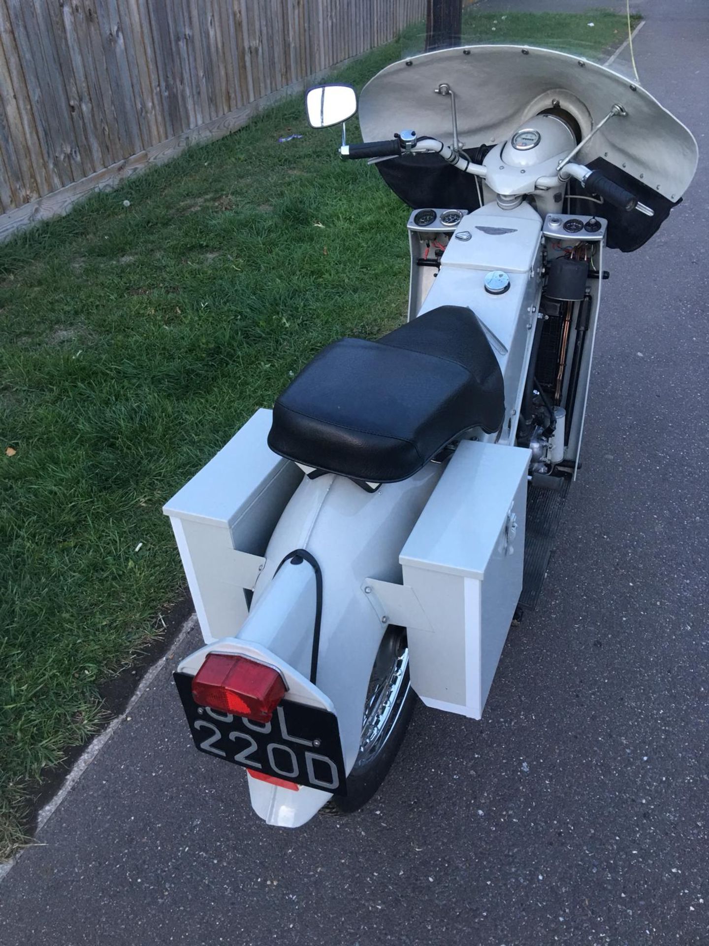 1966 VELOCETTE MOTOR BIKE - Image 6 of 14