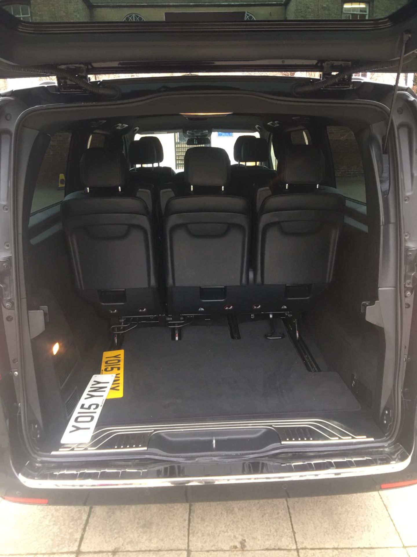 2015 MERCEDES BENZ V250 CDI BLUETEC EXTRA LONG WHEEL BASE **7 SEATER** - Image 11 of 22