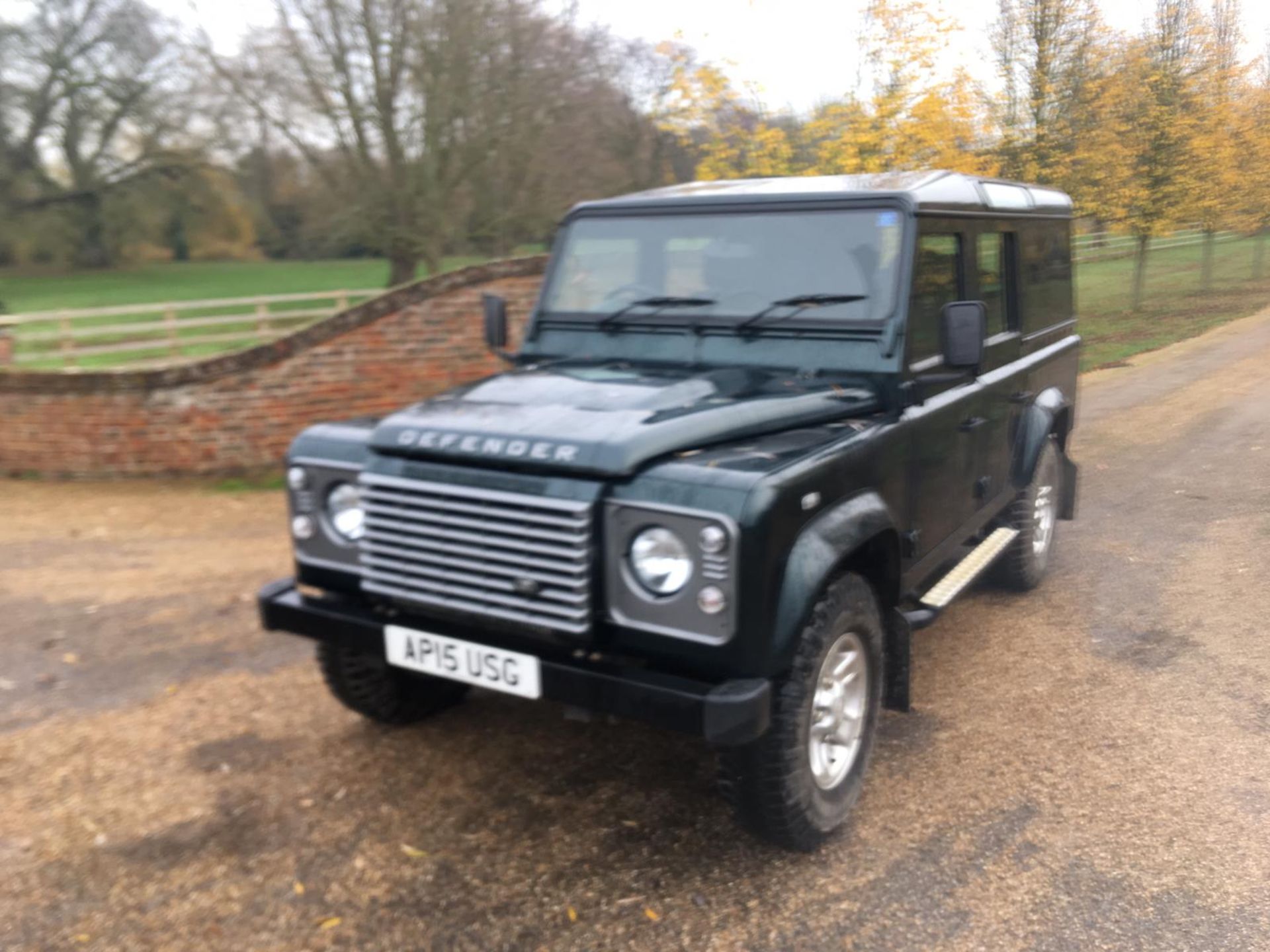 2015 LAND ROVER DEFENDER 110 XS UTILITY **LOW MILEAGE** - Image 3 of 17