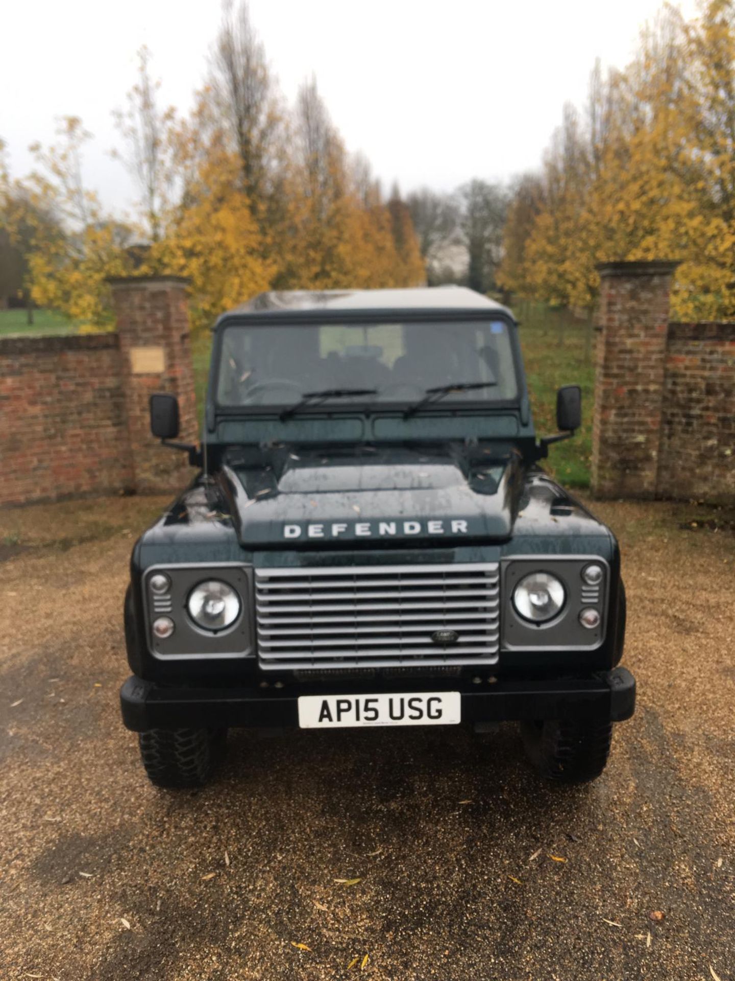 2015 LAND ROVER DEFENDER 110 XS UTILITY **LOW MILEAGE** - Image 2 of 17