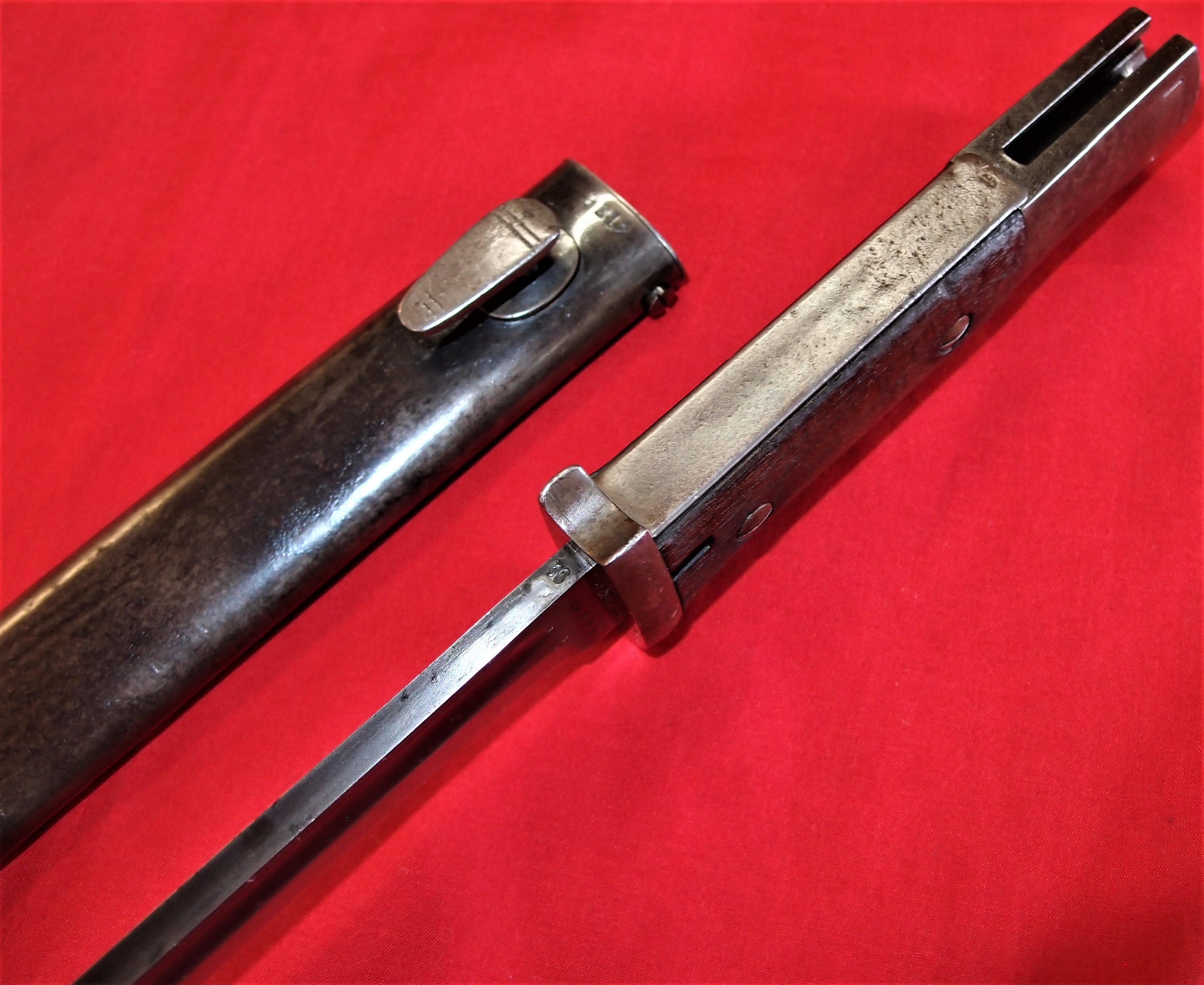 WW2 German K98 service bayonet, with matching numbered scabbard 1936 dated by Paul Weyersburg - Image 7 of 7