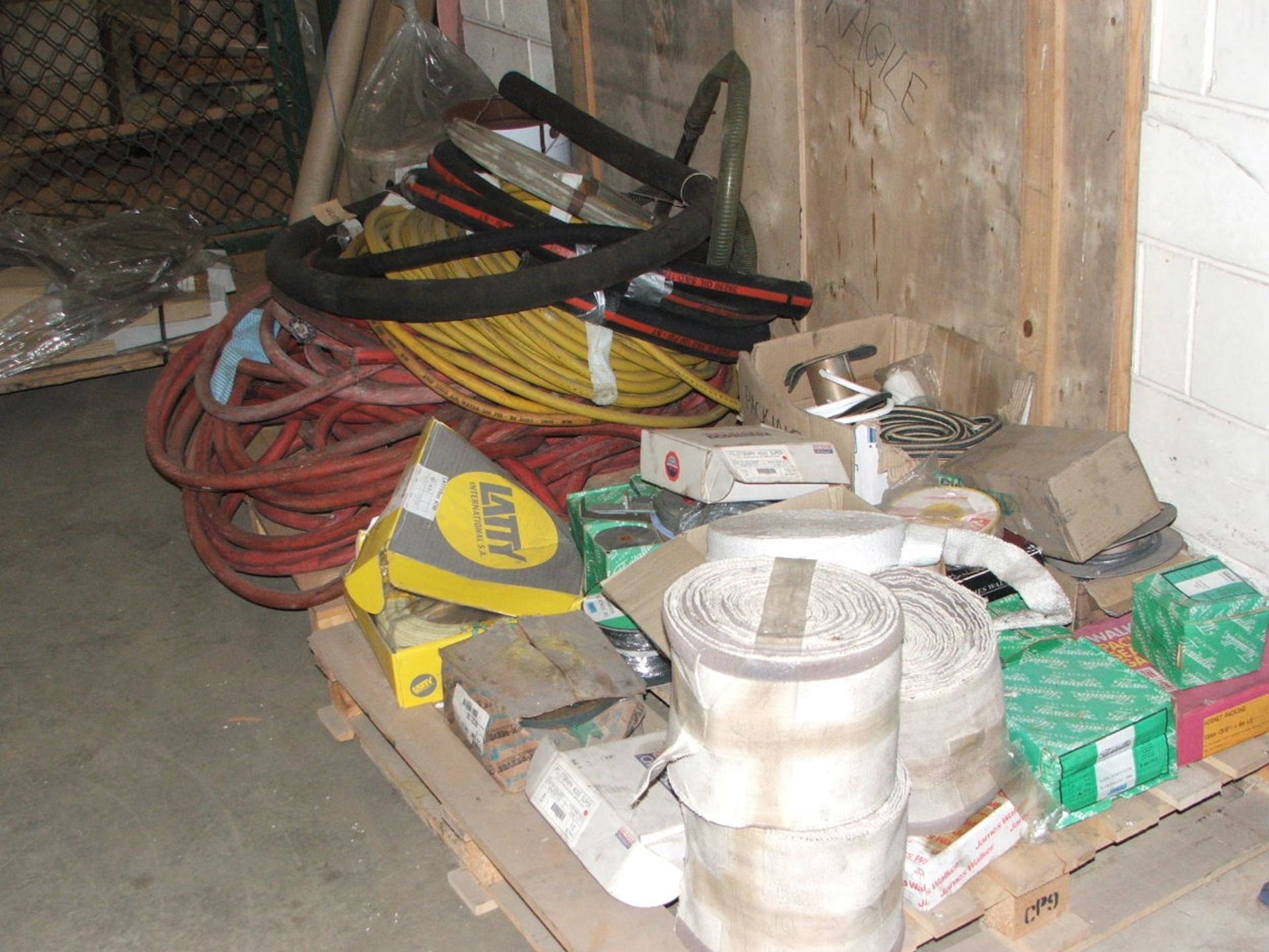 CONTENTS OF CAGED AREA INC VARIOUS ITEMS OF VALVES,BELTS, FILTERS ETC - Image 5 of 14