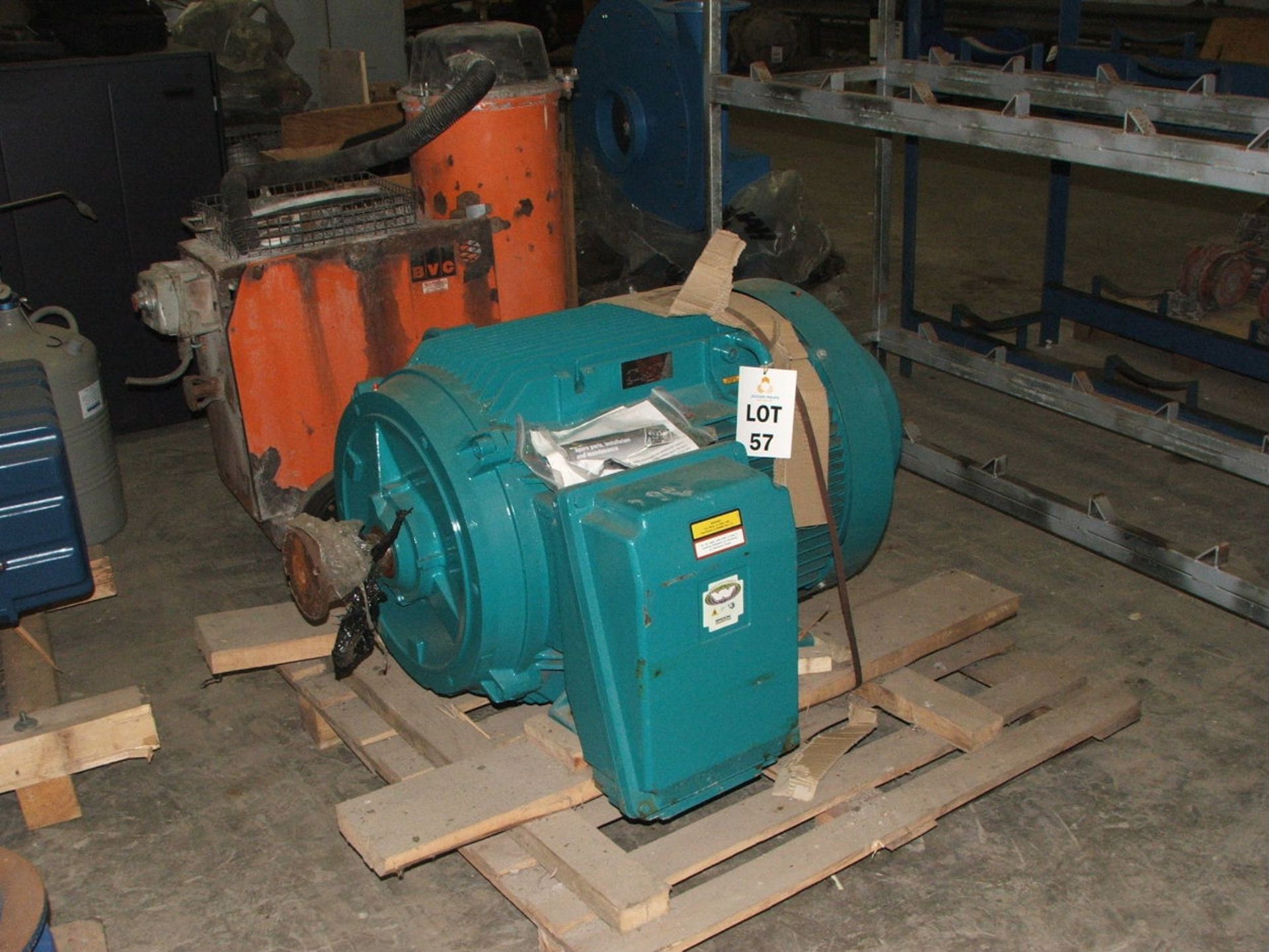 NEW BROOK CROMPTON WP DF 15 MP 50HZ 132 ELECTRIC MOTOR