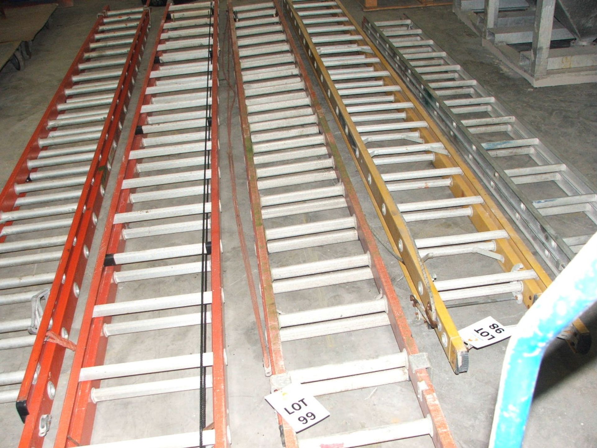 20 RUNG ALUMINIUM EXTENSION LADDER