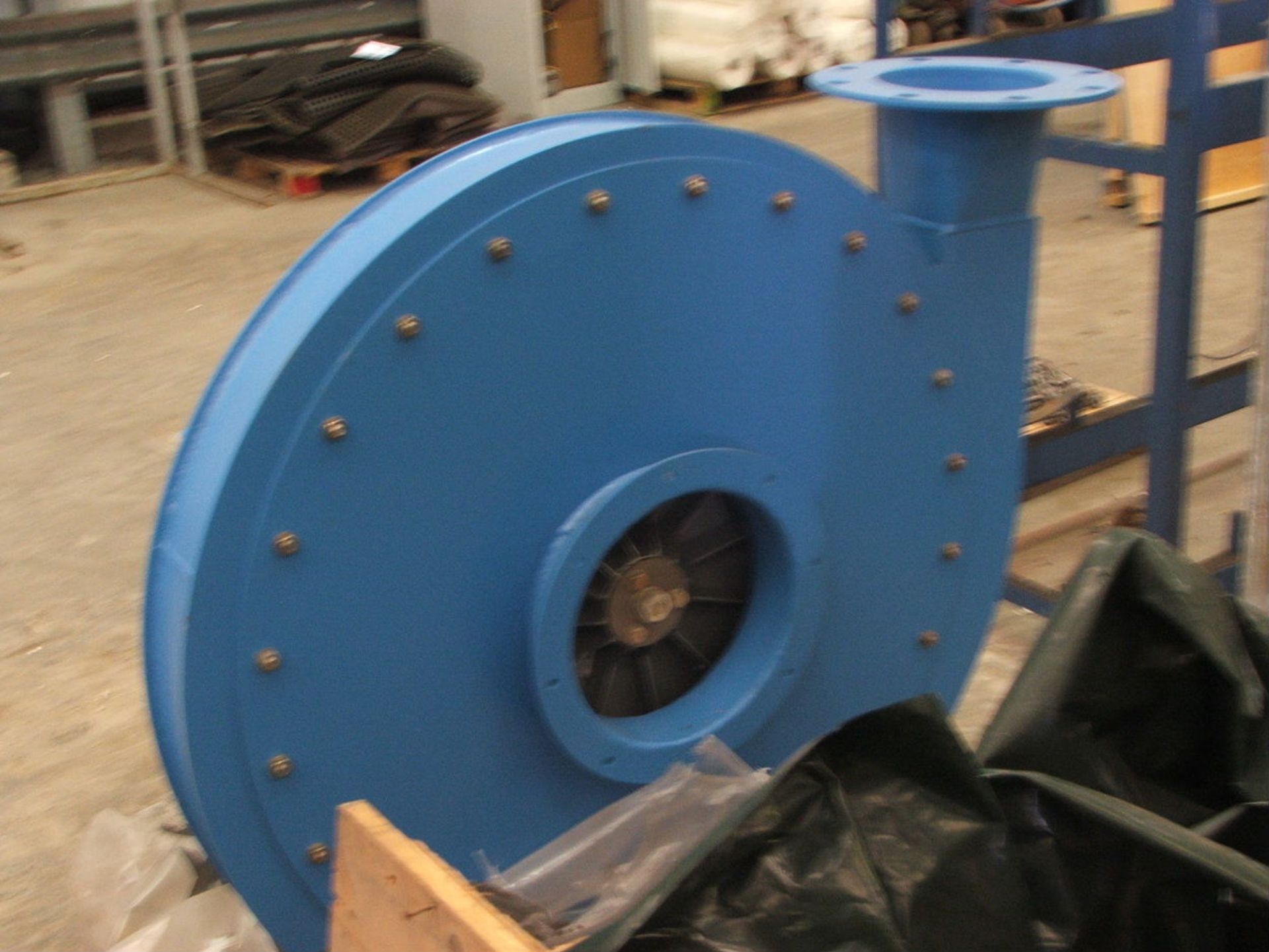 1 X HALIFAX FANS FAN UNIT & 1 X 65MM FAN DRIVE SHAFT - Image 2 of 3