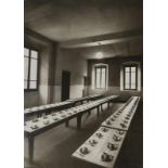 Fazioli, Ernesto. (1900 - 1955 Cremona). Un Refettorio. Vintage. Silbergelatineabzug. 17,5 x 12,5