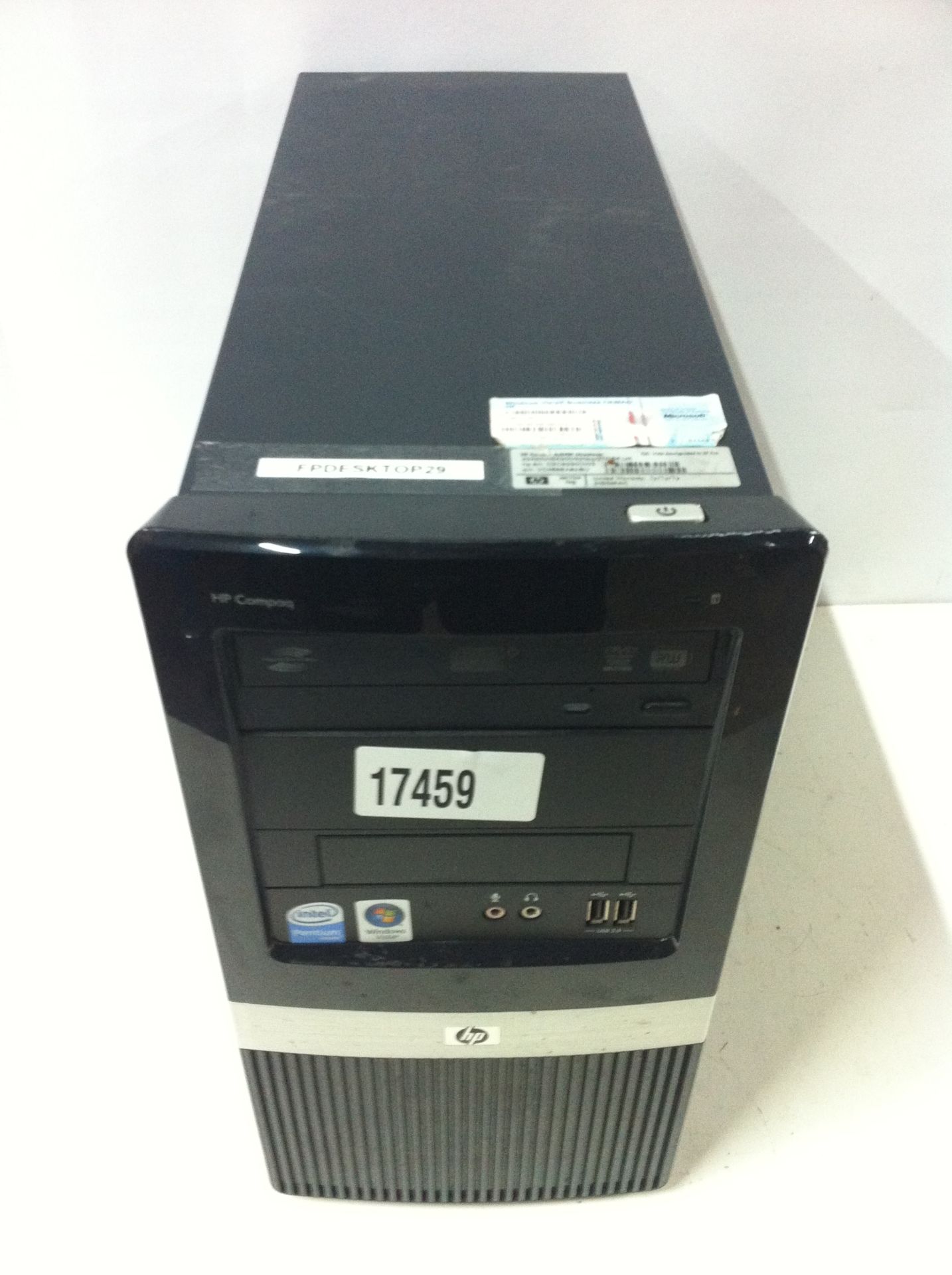 4 x HP Desktop PC's. See description for specifications - Image 4 of 5