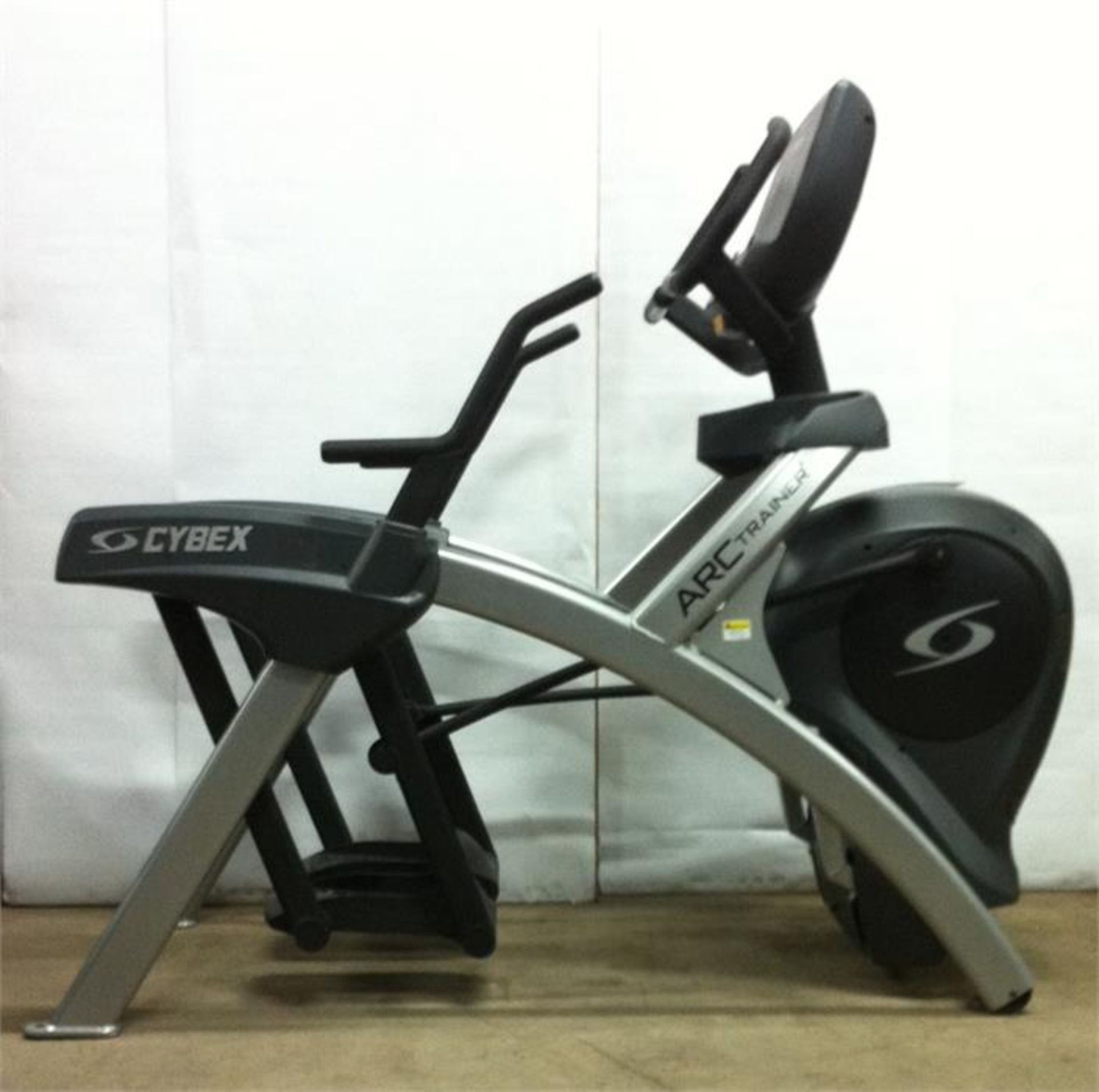 Cybex 625A Total Body Arc Trainer