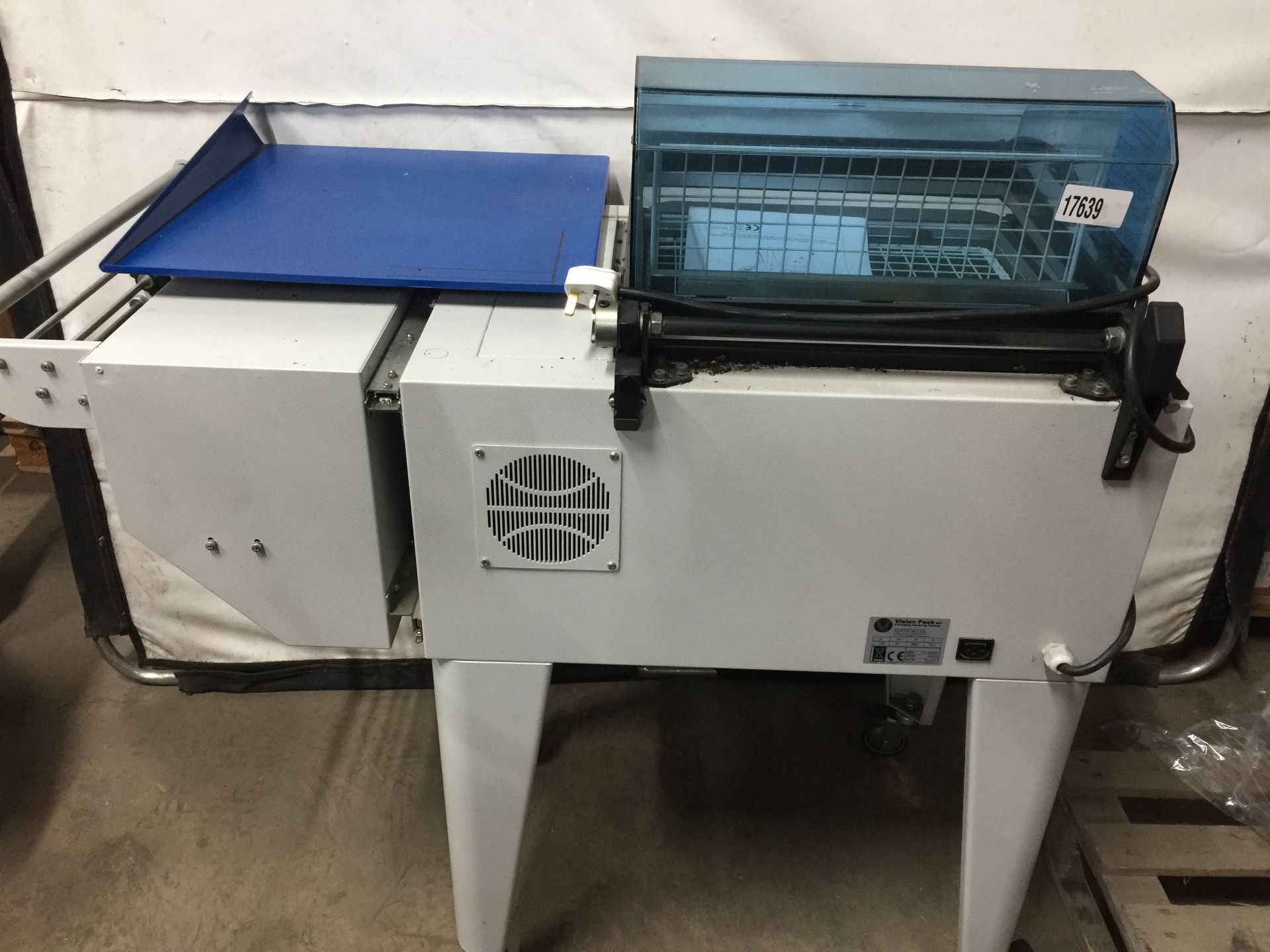 Vision Pack shrink wrapping machine - Image 4 of 4