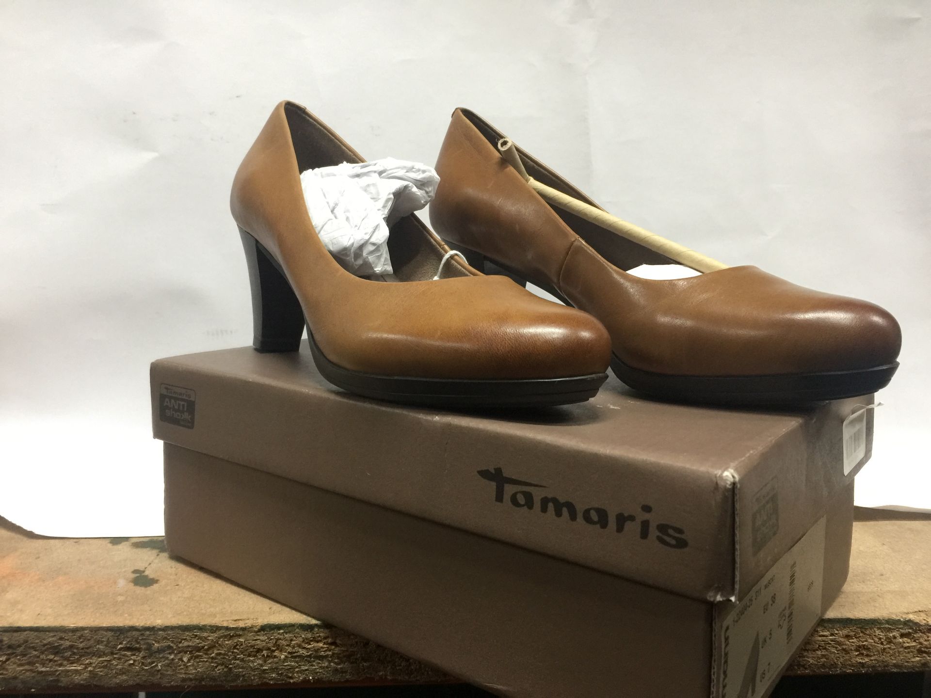 22 x Tamaris Womens Boots Mixed Sizes, Styles and Colours Size Ranging from EU37 - EU41 - Customer - Bild 2 aus 6