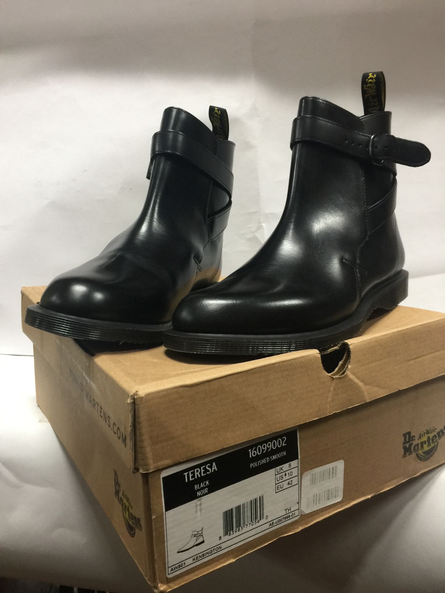 4 x Dr. Martin Boots/Sandles Mixed Sizes, Styles and Colours Size Ranging UK 4 - UK 8- Customer Retu