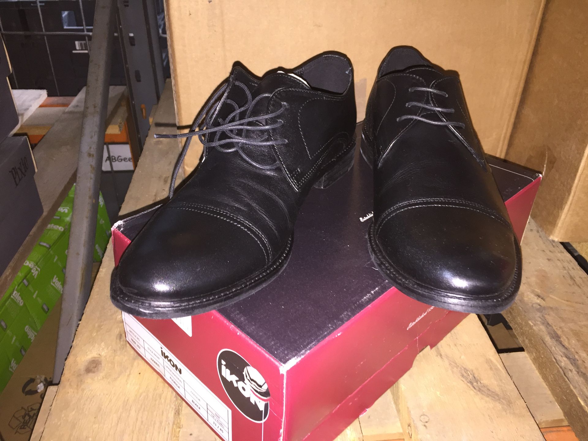 28 x Ikon Mens Formal Shoes/Trainers Mixed Sizes, Styles and Colours Size Ranging from UK 7 - UK 12 - Image 6 of 7