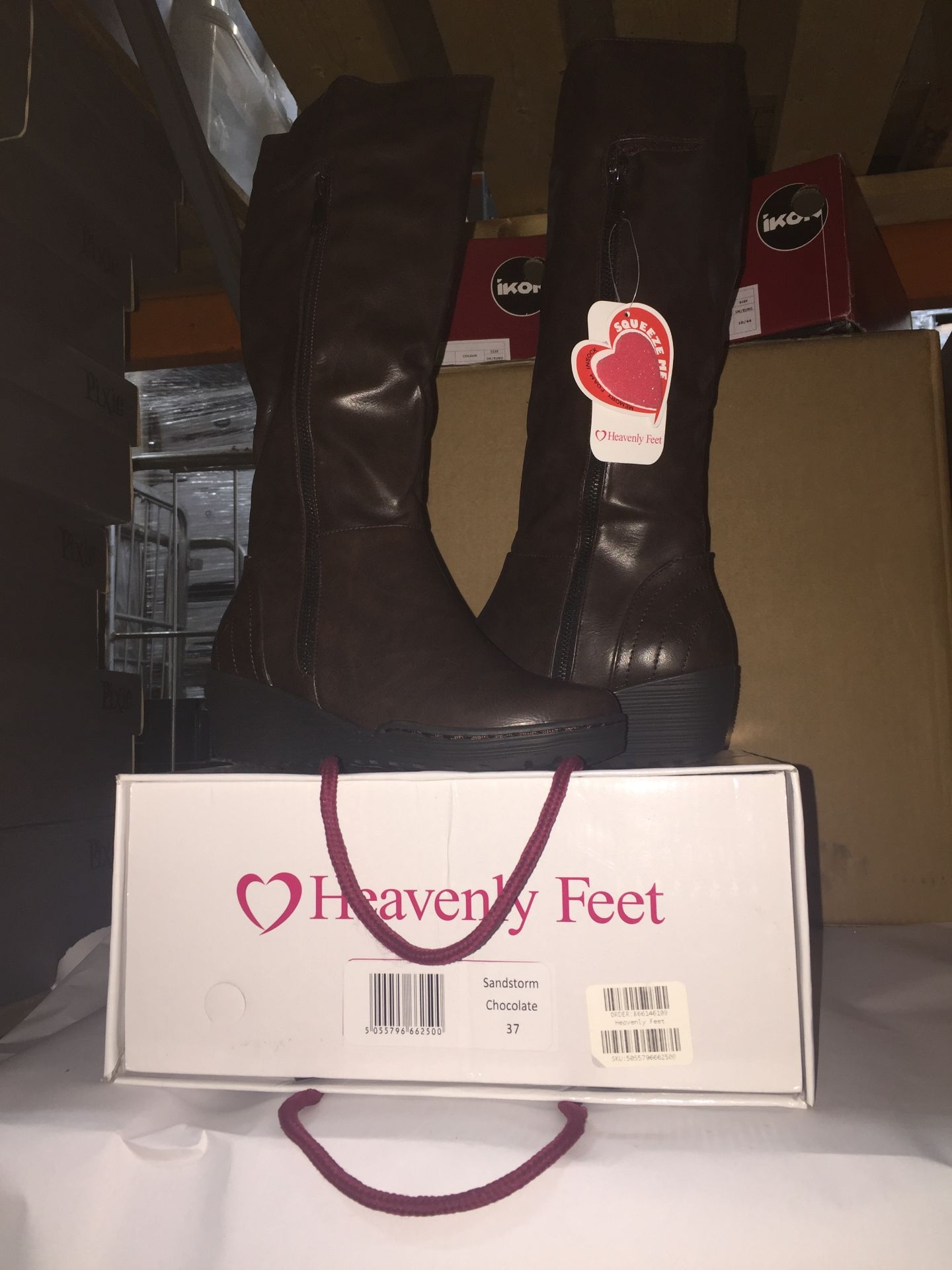 12 x Heavenly Feet Womens Boots/Trainers/Sandles Mixed Sizes, Styles and Colours Size Ranging from E - Image 3 of 5