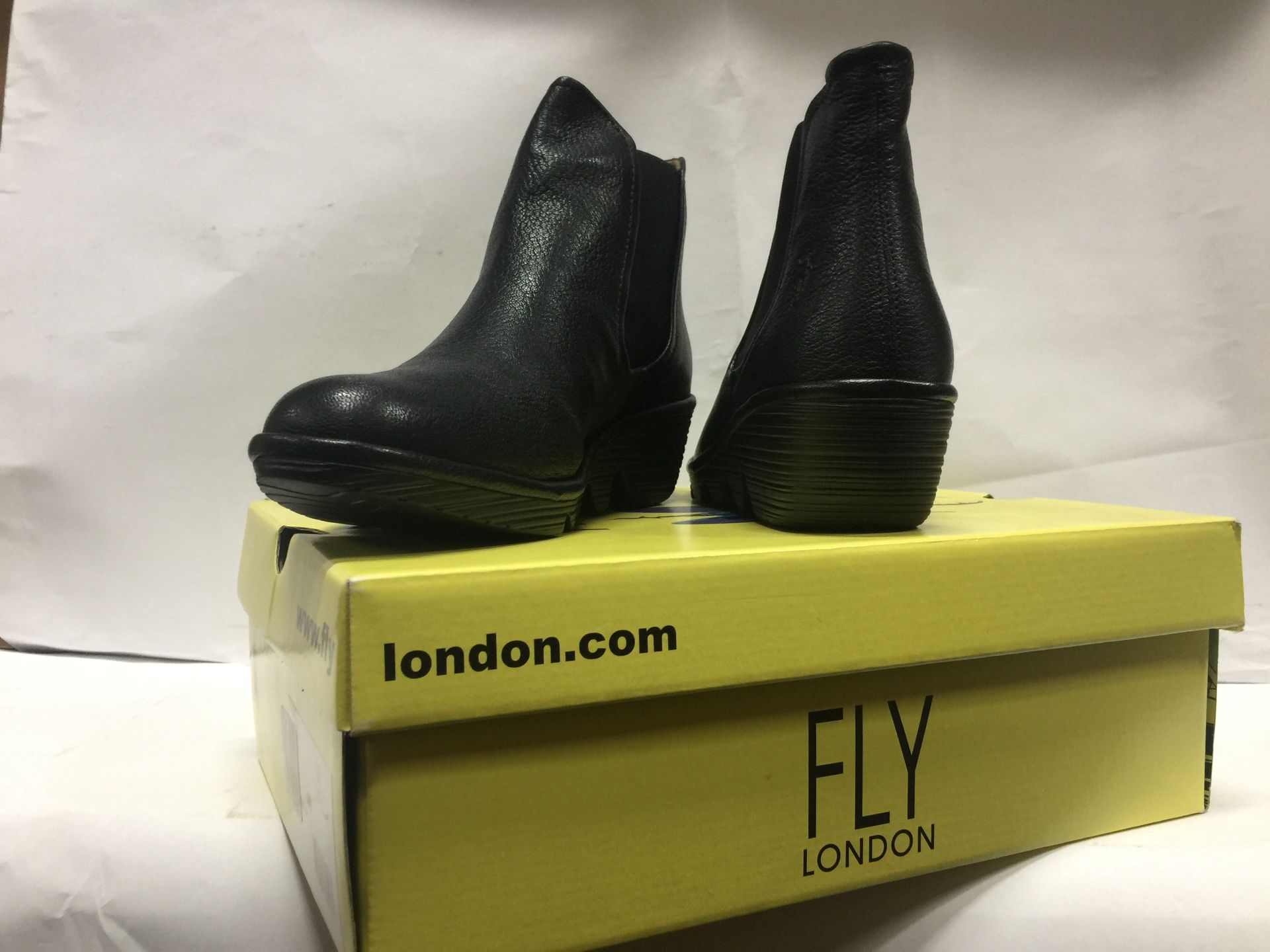 6 x Fly London Women's Boots Mixed Sizes, Styles and Colours Size Ranging EU 38 - EU 42 - Customer R