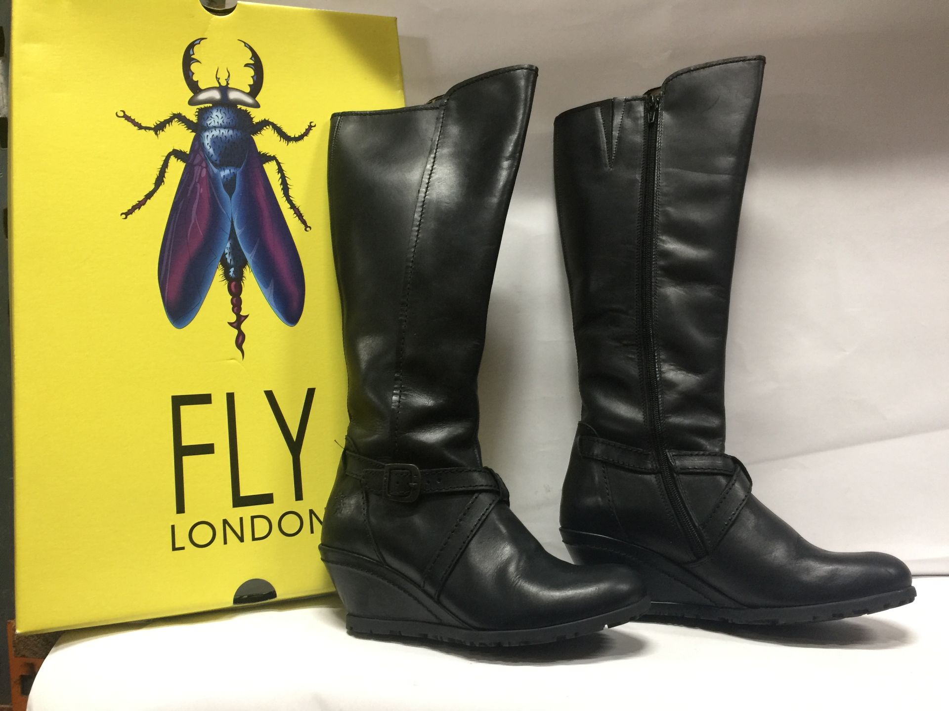 5 x Fly London Women's Boots Mixed Sizes, Styles and Colours Size Ranging EU 37 - EU 39 - Customer R - Image 2 of 4