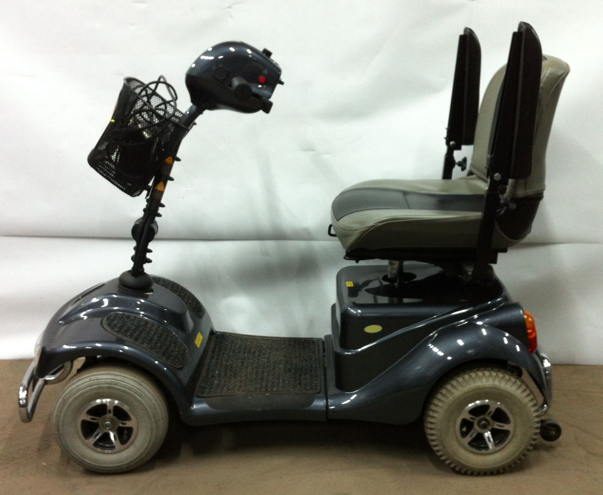 Roma Medical mobility scooter - Image 3 of 4