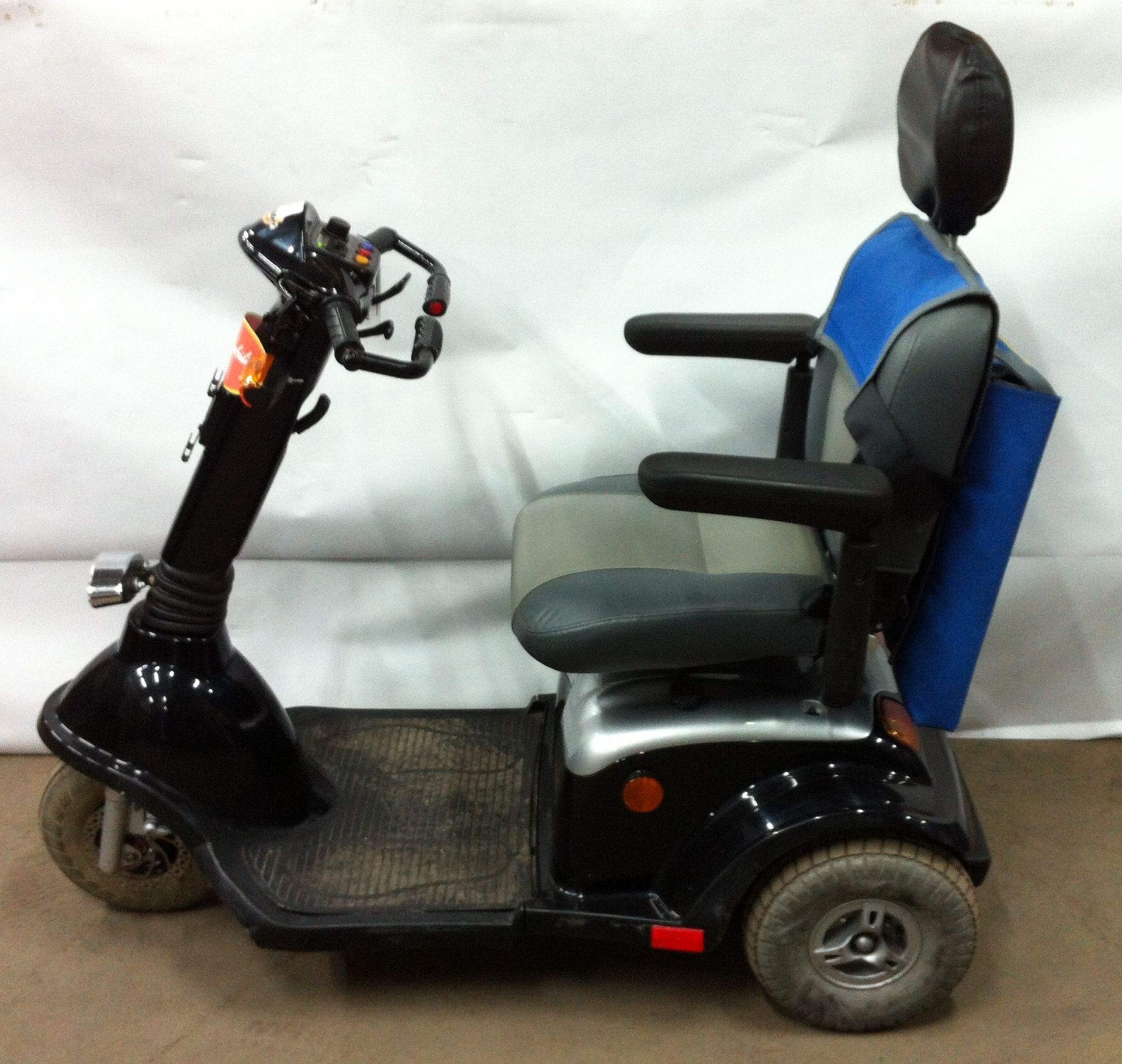 DMA Strider mobility scooter - Image 3 of 4