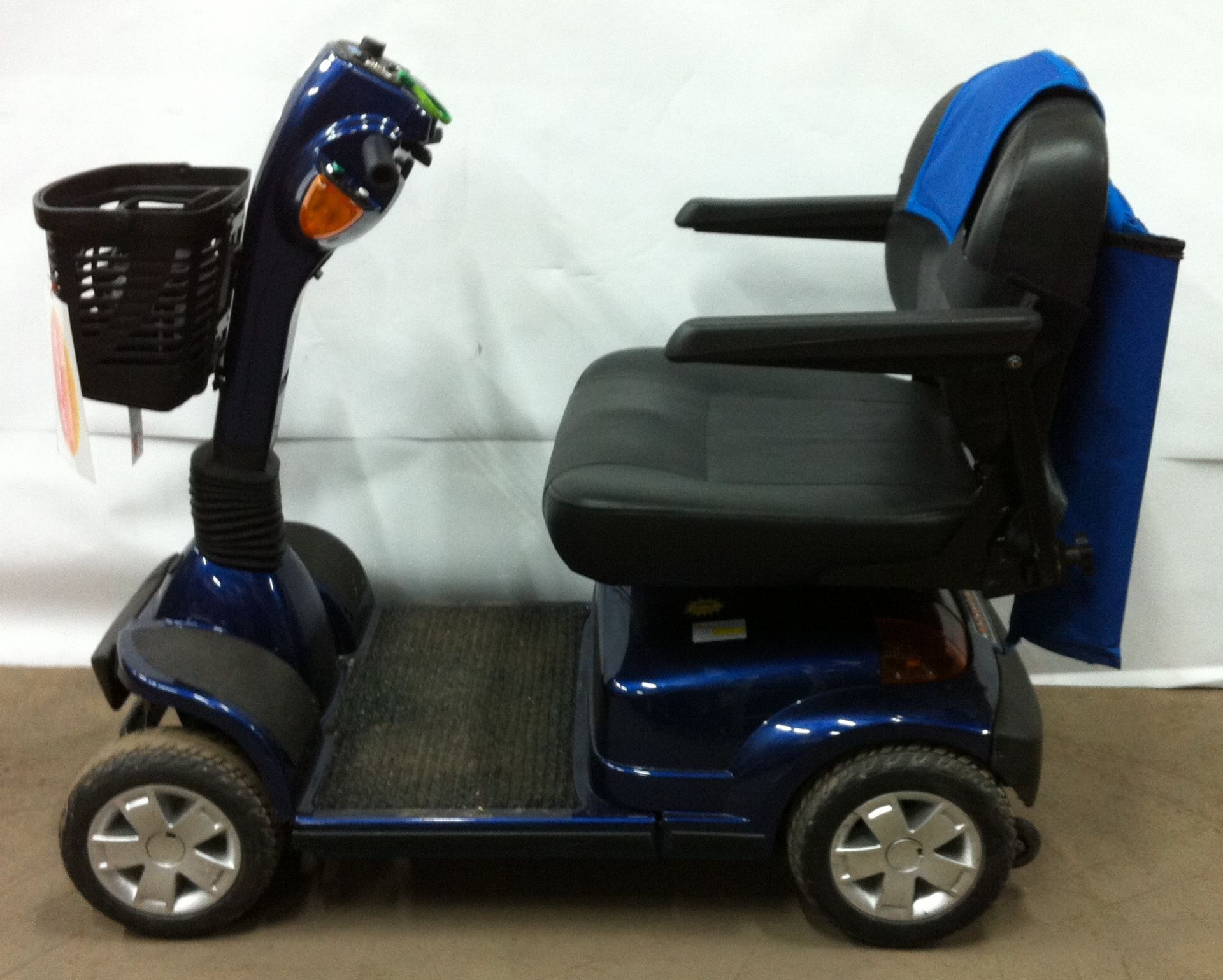 Maxima mobility scooter - Image 3 of 4