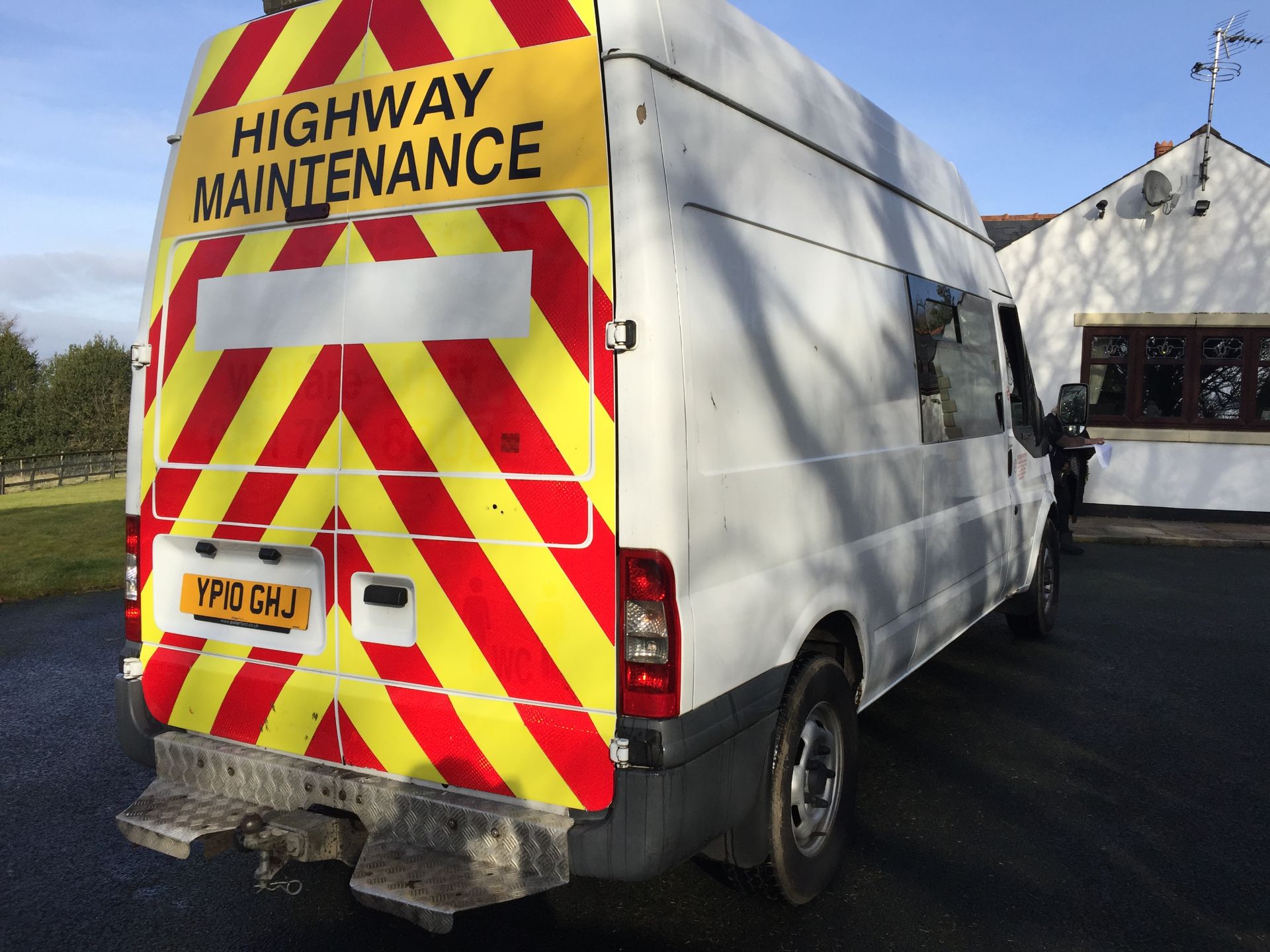 Ford Transit Welfare Van With Seating Area, Cooking Station and Toilet Ex-Commisioned Highway Mainte - Image 4 of 10