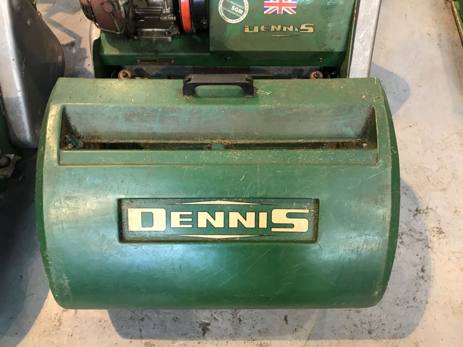 Dennis FT 610 Cylinder Mower w/ Cassette & Grass Box | 2015 - Image 4 of 7