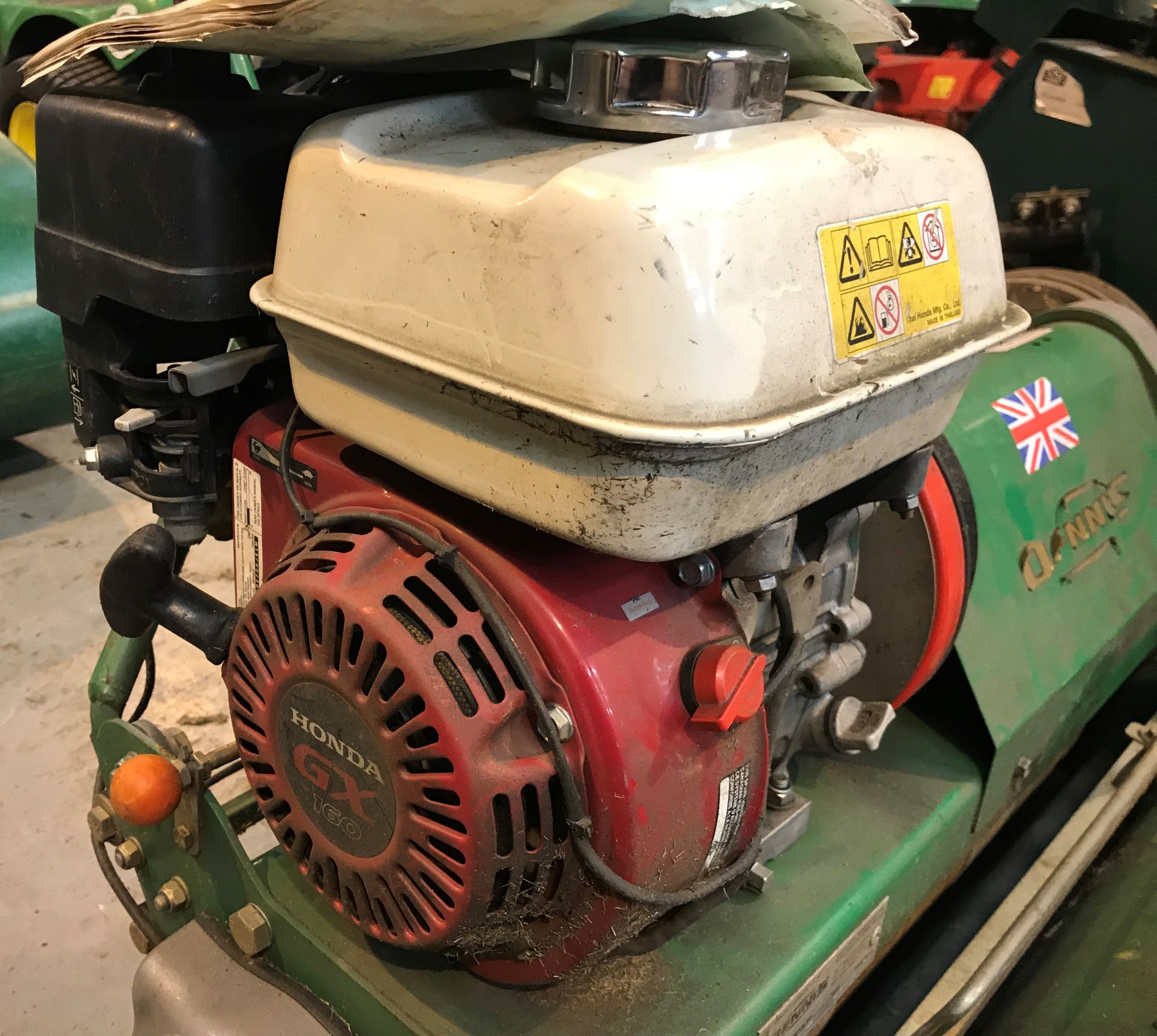 Dennis FT 610 Cylinder Mower w/ Cassette & Grass Box | 2015 - Image 6 of 7