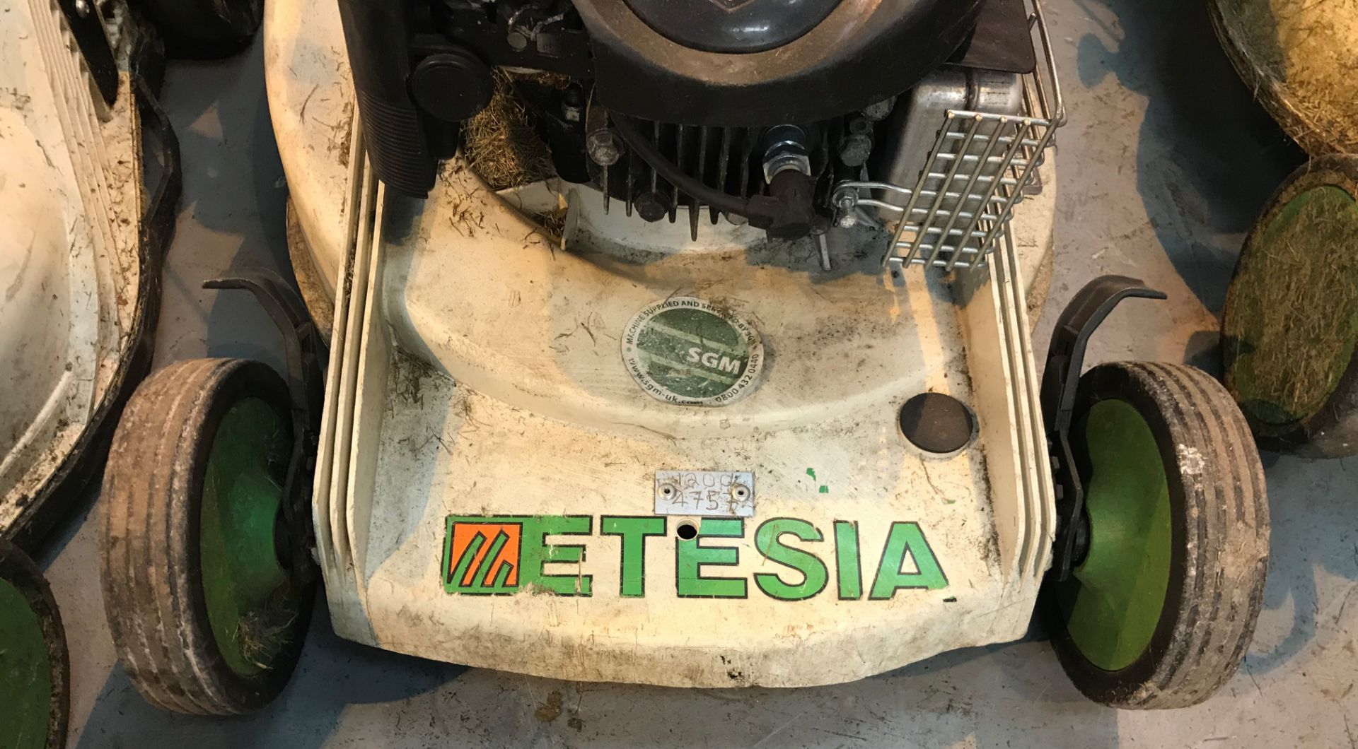 Etesia PBTS Self Propelled Commercial Lawn Mower | 2010 - Image 4 of 5