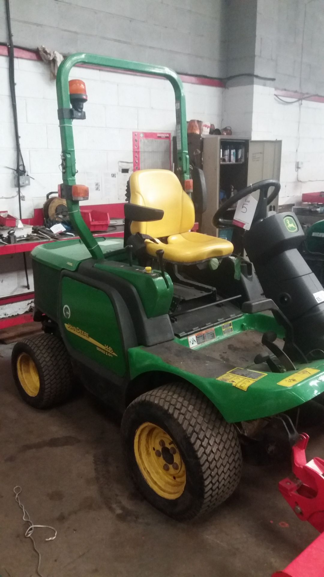 John Deere 4WD 1445 Series II 4WD Ride On Mower Hours: 943 (Excludes Trimax Flaildek FX 155 Attachm - Image 9 of 12